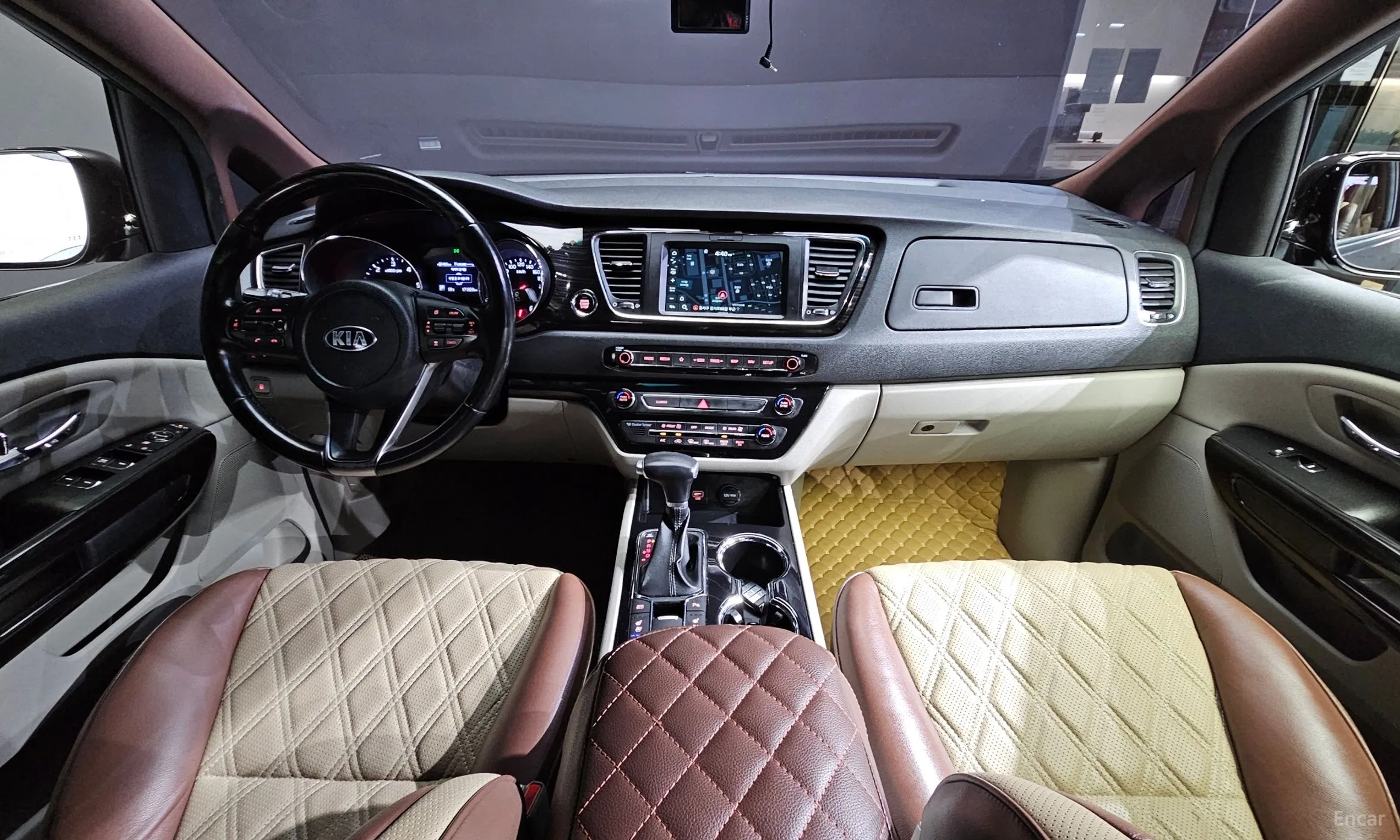 Kia Carnival превью 4