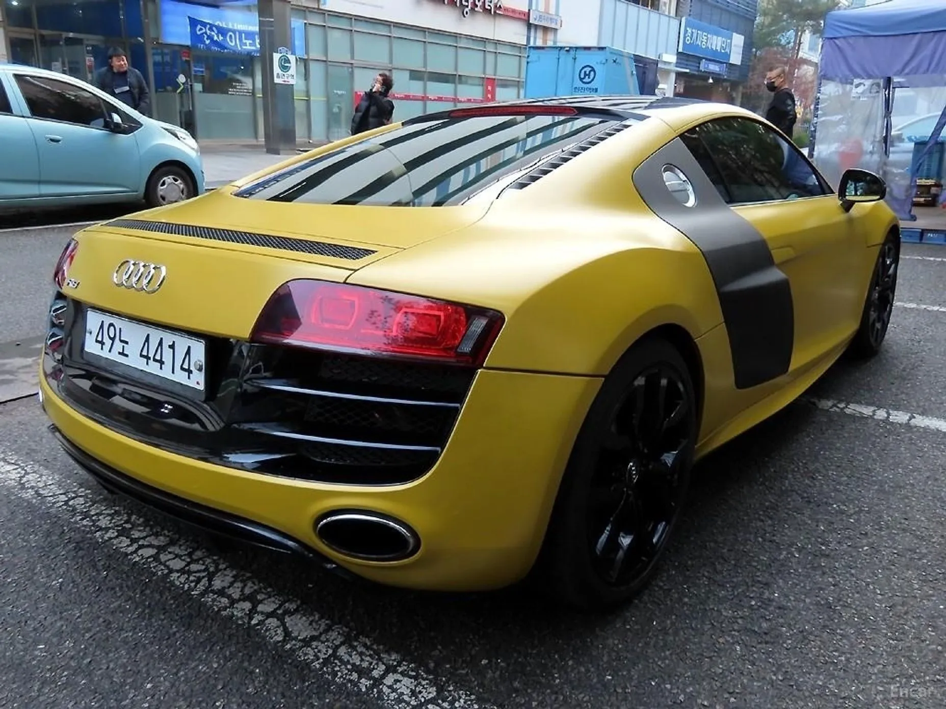 Audi R8 превью 3