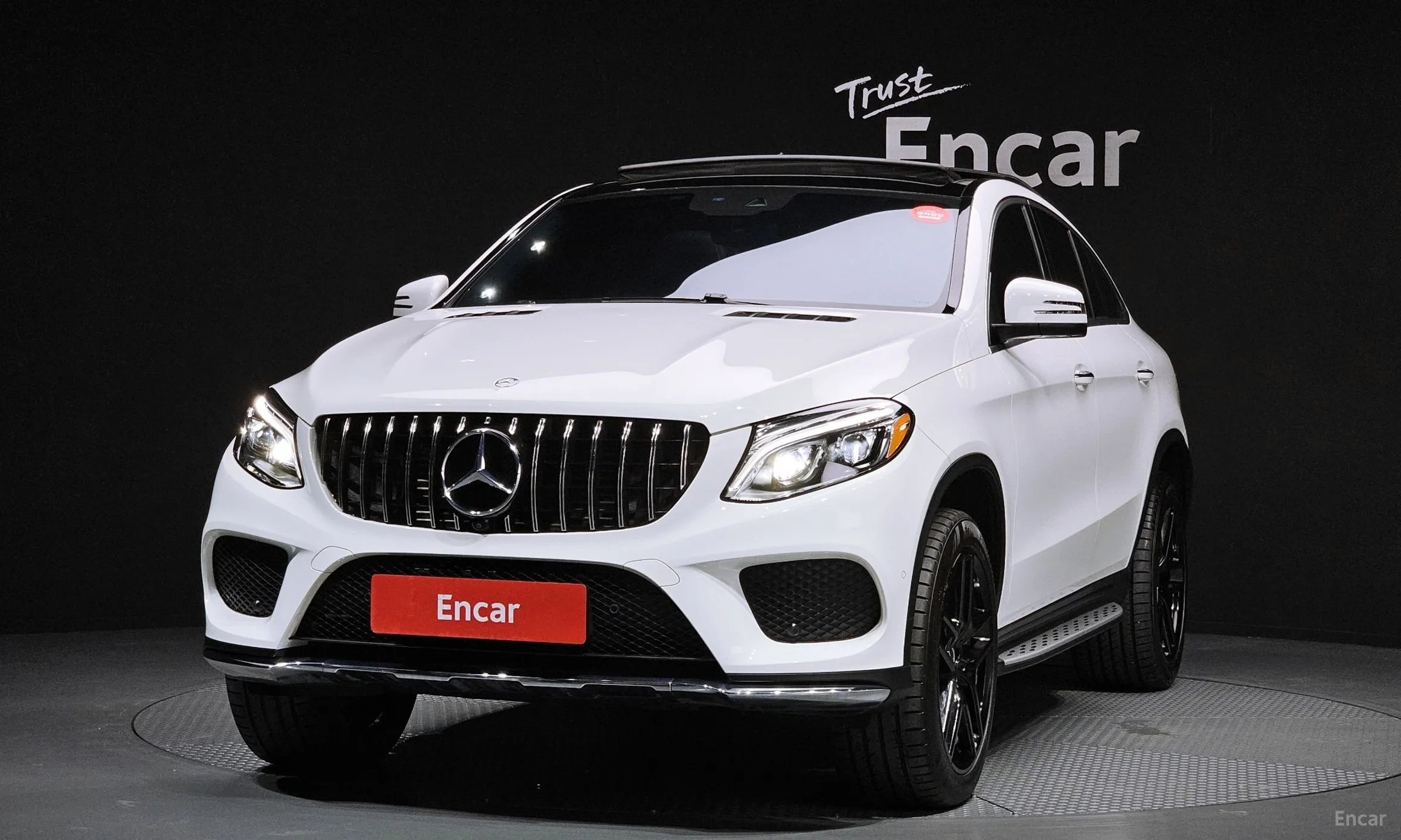 Mercedes Benz GLE-Class W166