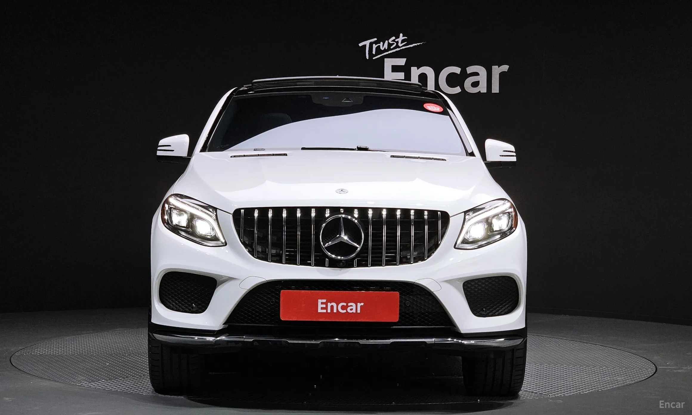 Mercedes Benz GLE-Class W166
