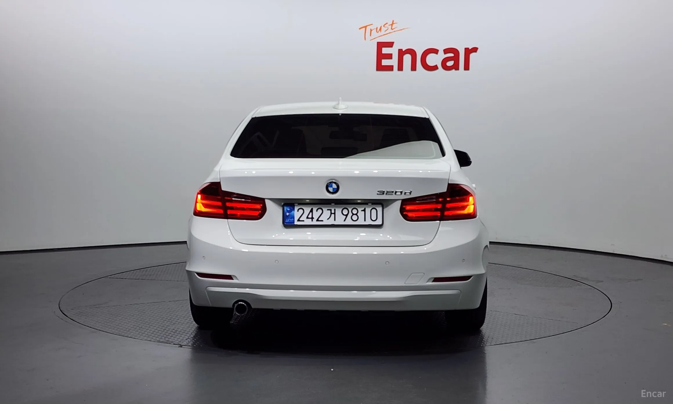 BMW 3 Series (F30) превью 3