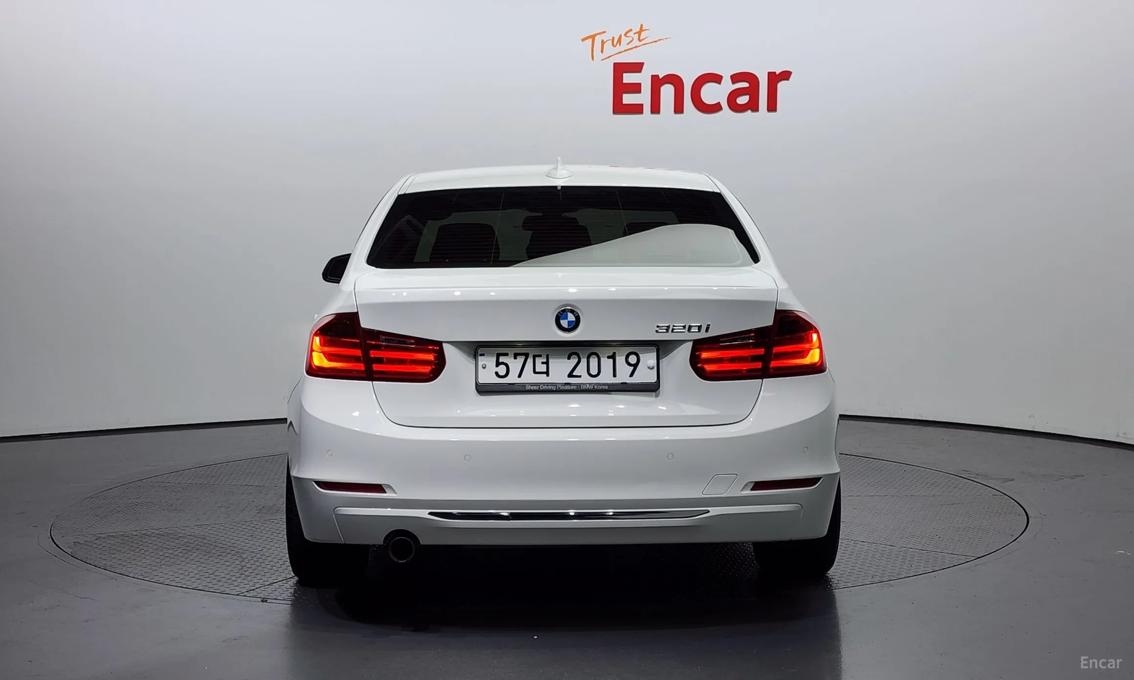 BMW 3 Series (F30) превью 3