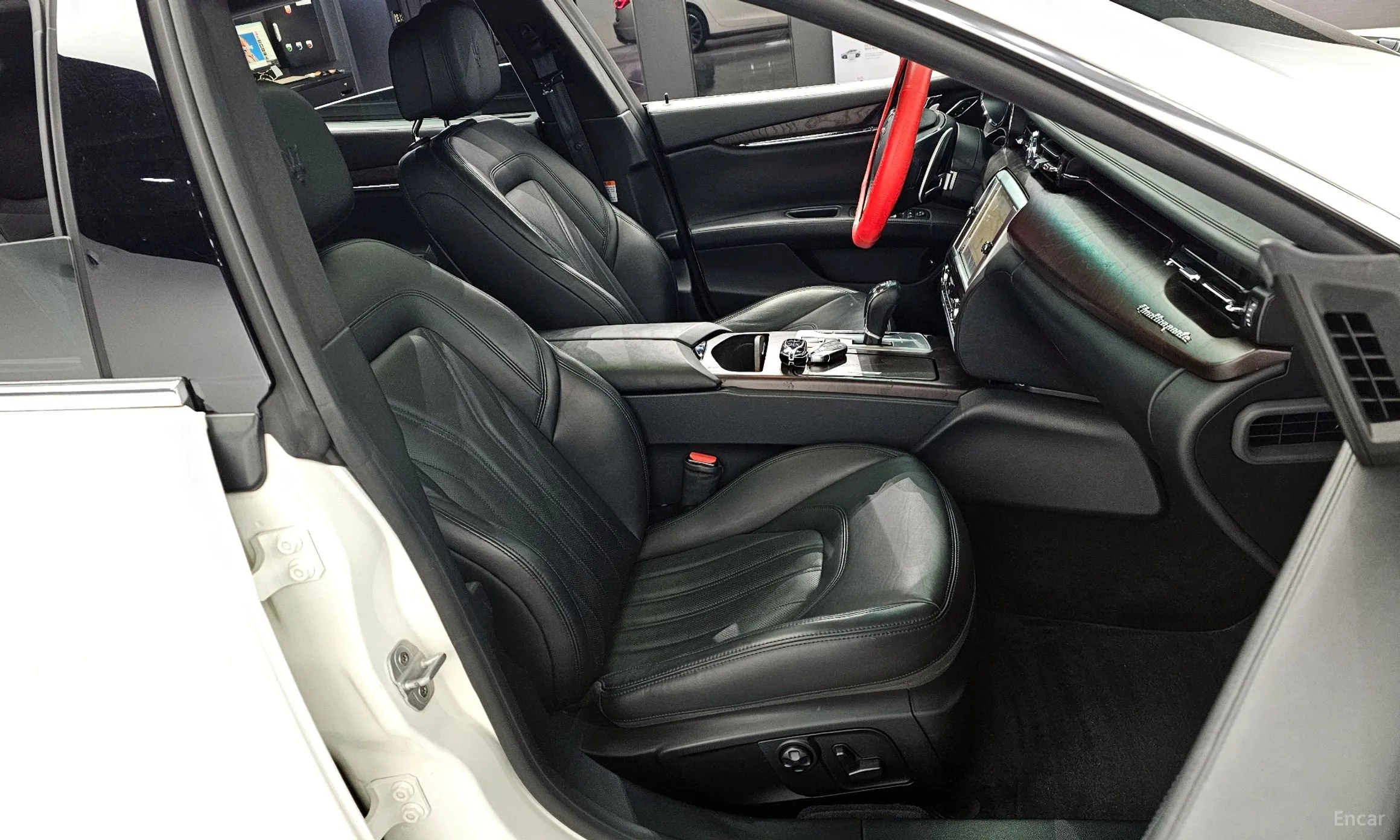 Maserati Quattroporte превью 10