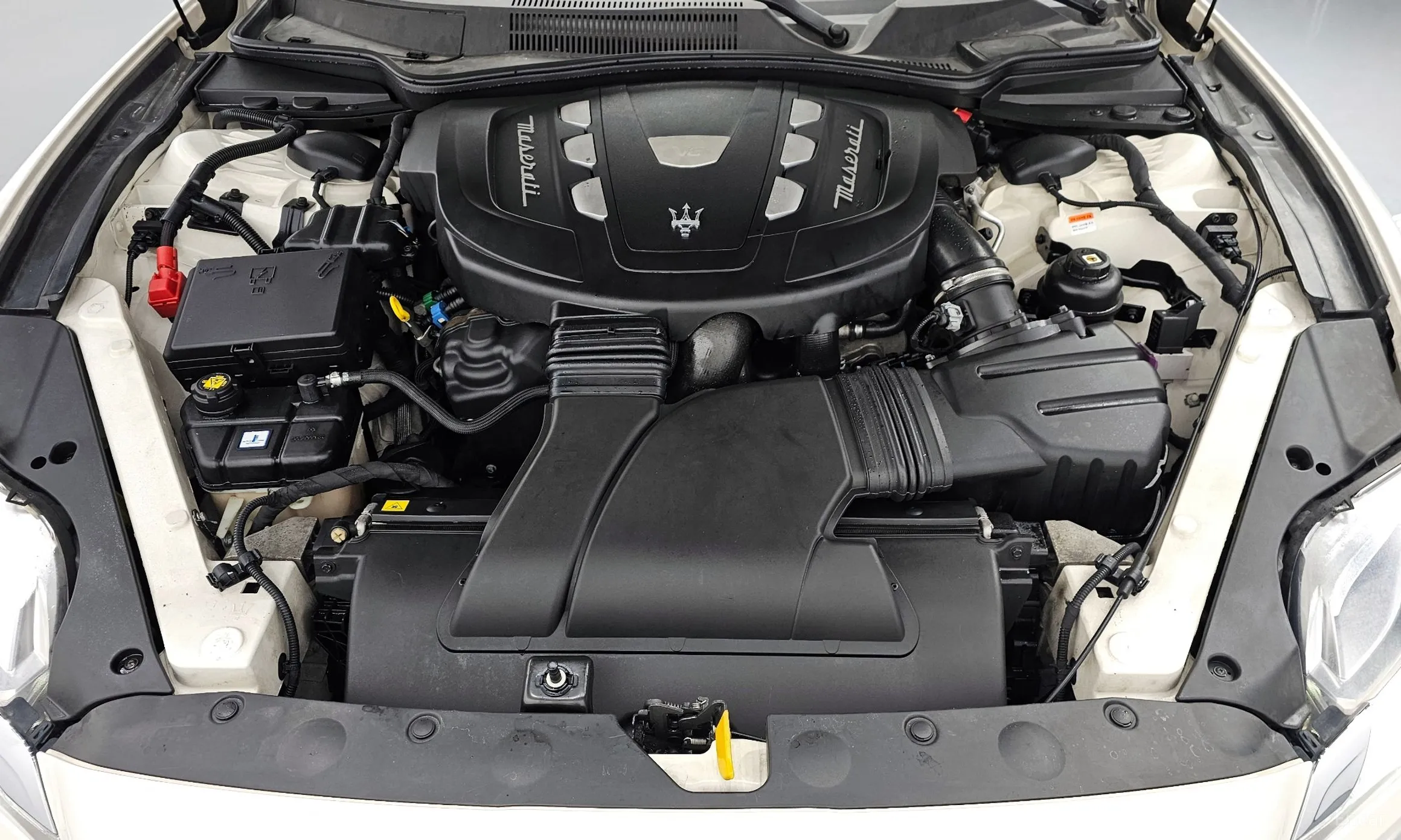 Maserati Quattroporte превью 6