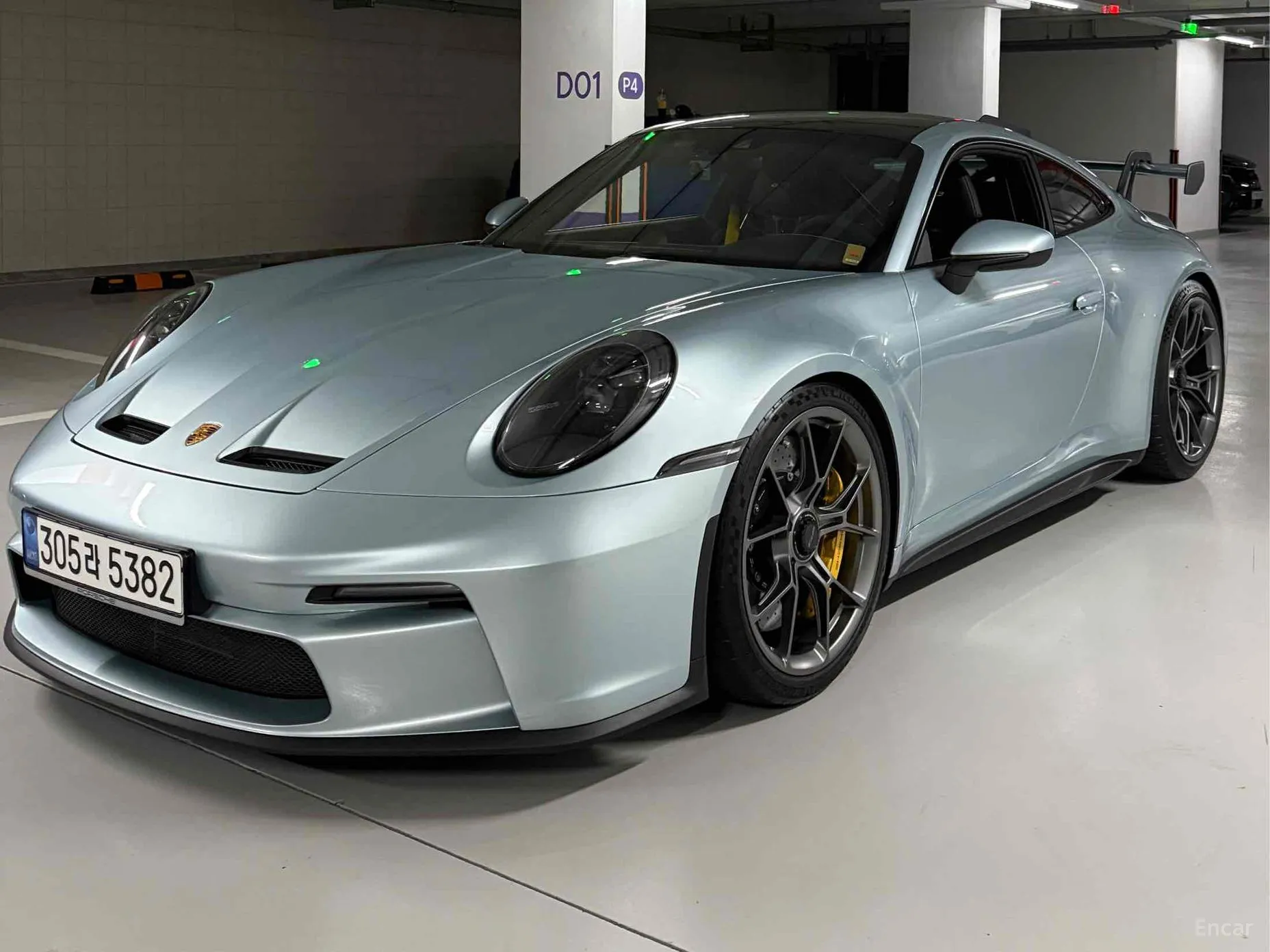 911 (992)