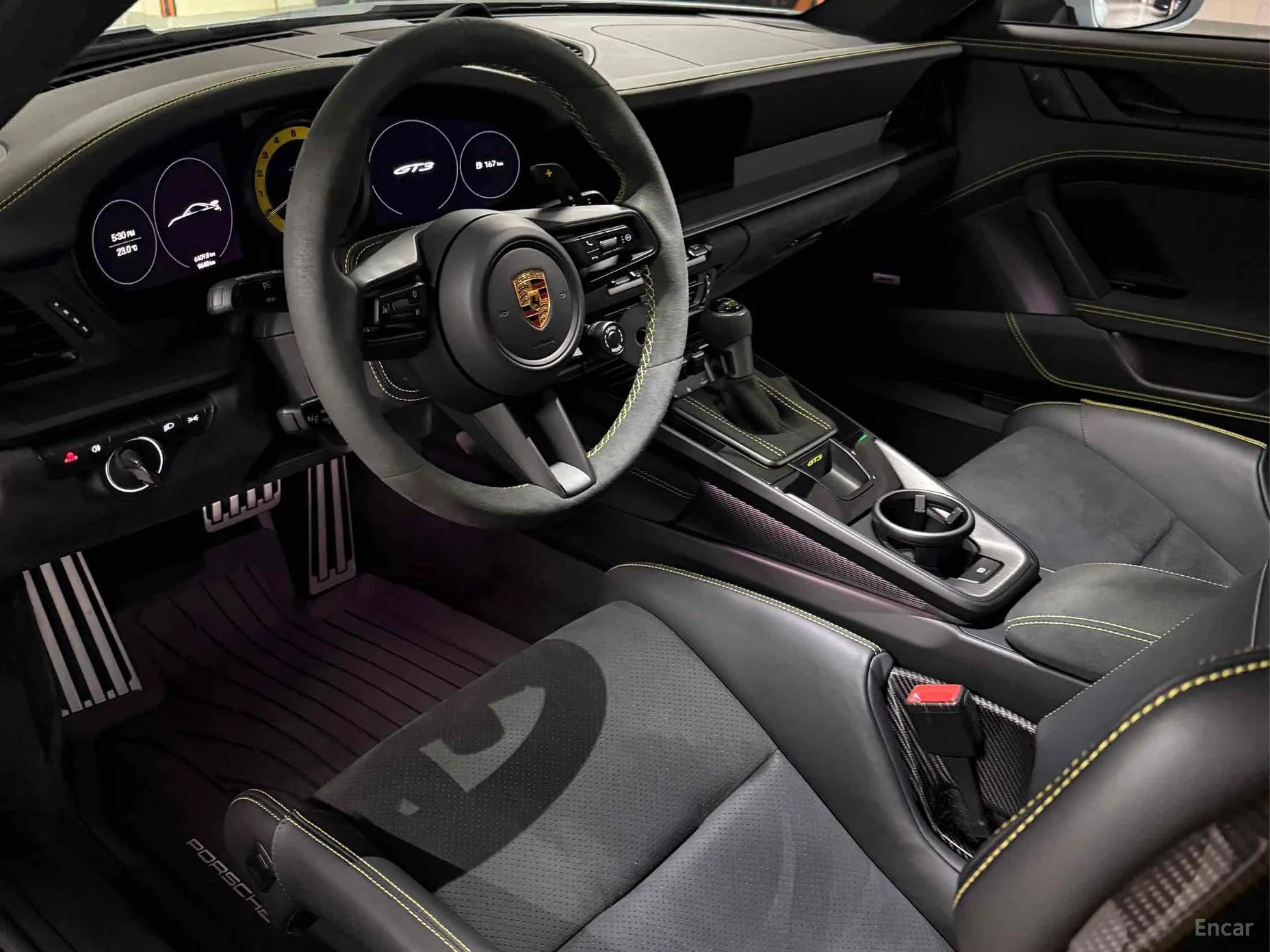 Porsche 911 (992) превью 4