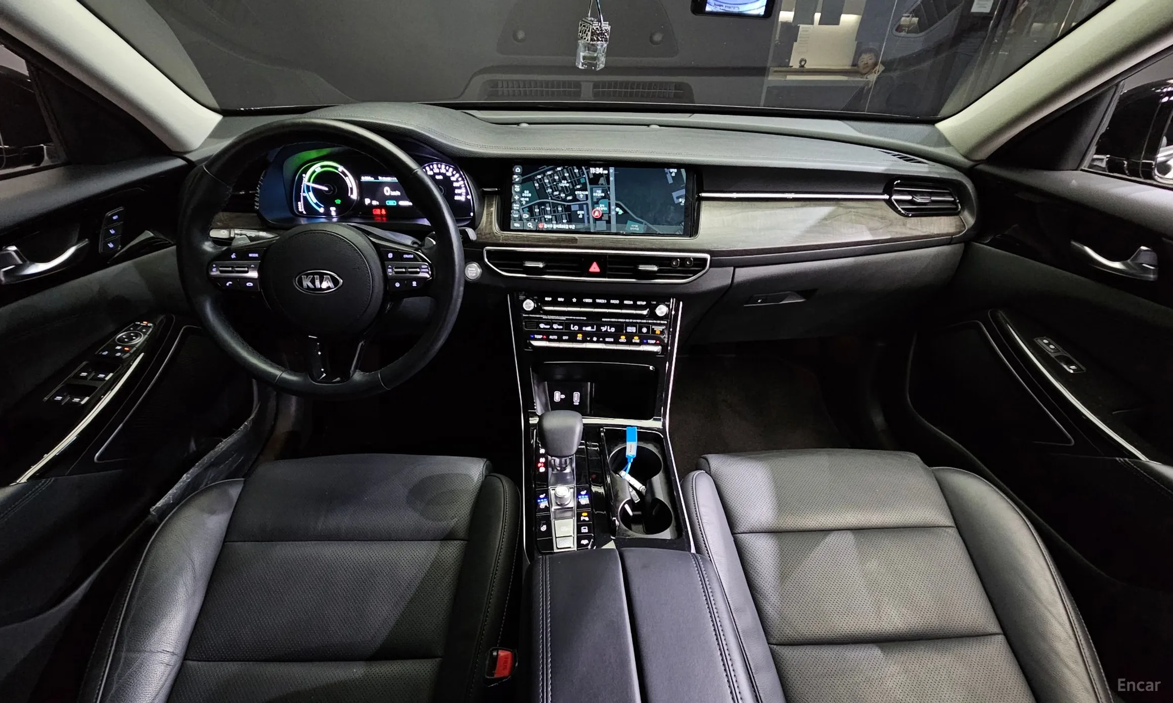 Kia K7 Premier Hybrid превью 4