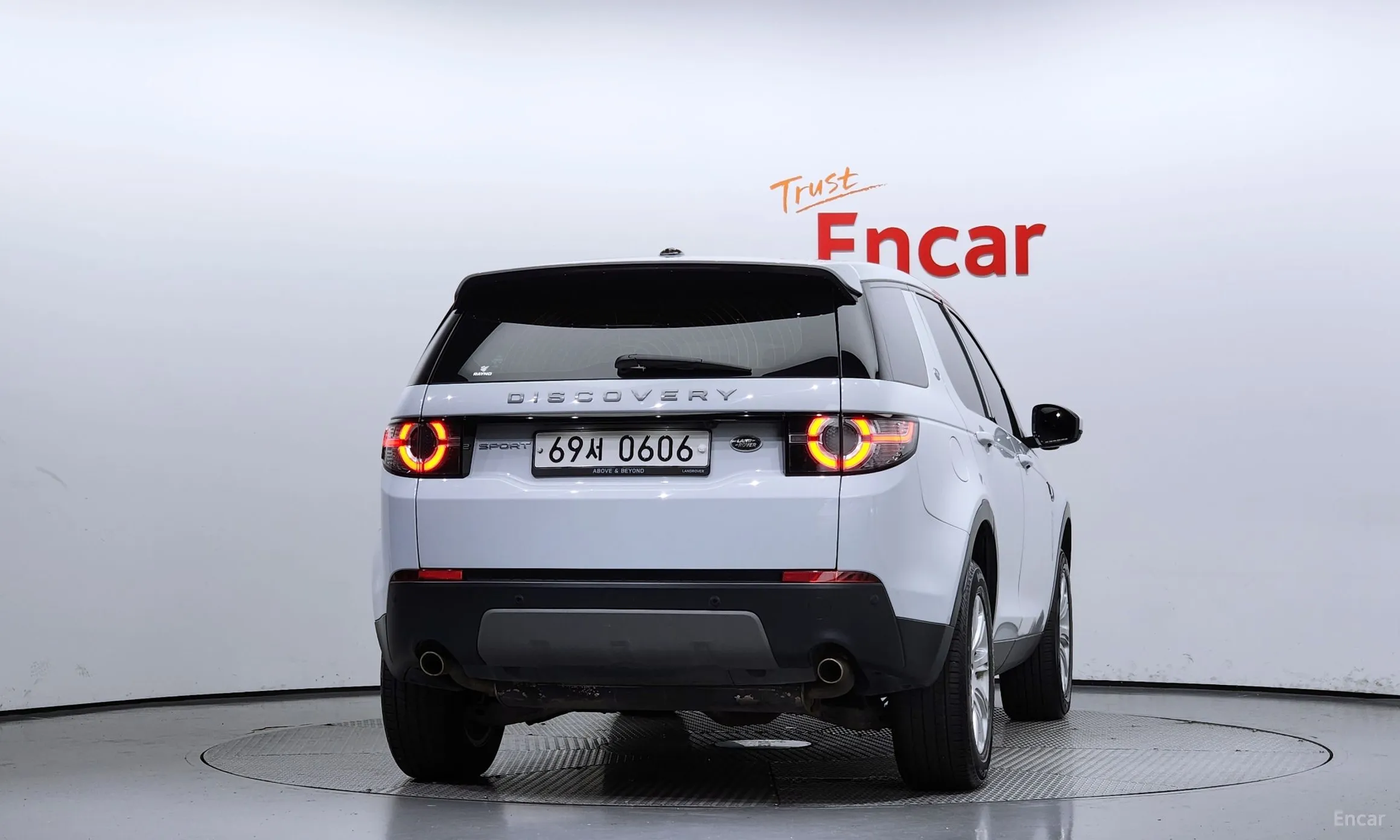 Land Rover Discovery Sports превью 3