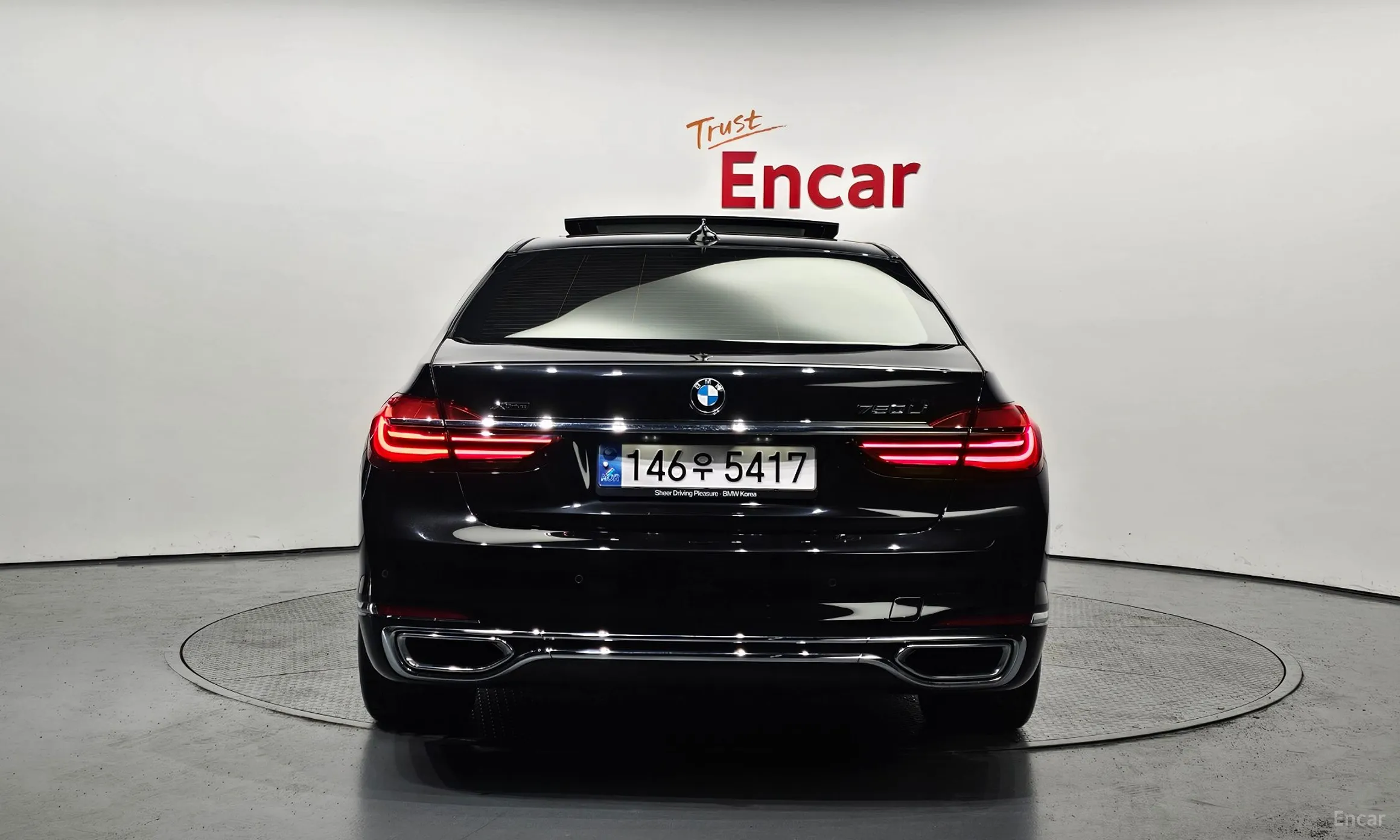 BMW 7 Series (G11) превью 3