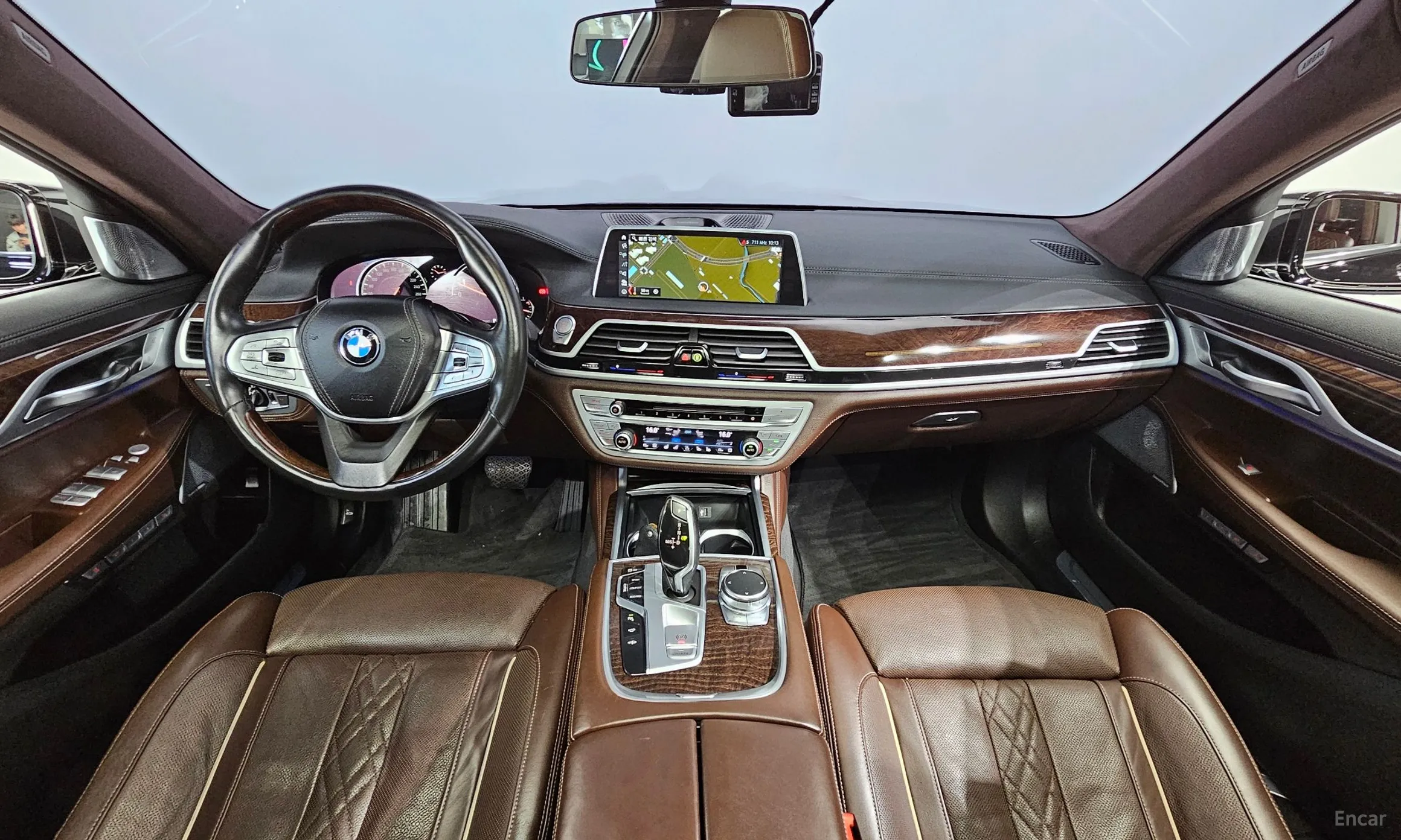 BMW 7 Series (G11) превью 4