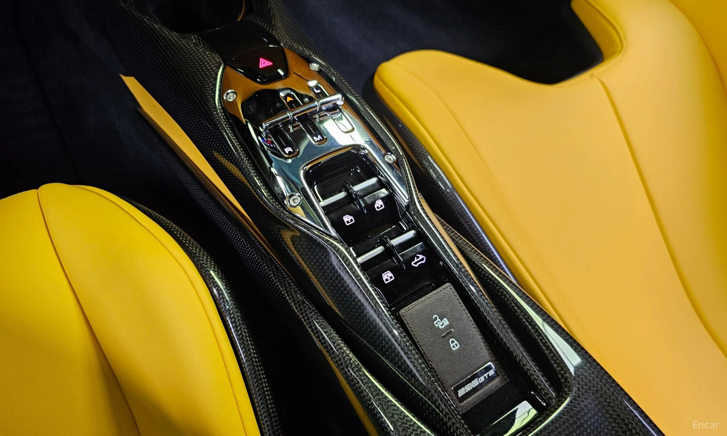 Ferrari 296 GTS превью 9