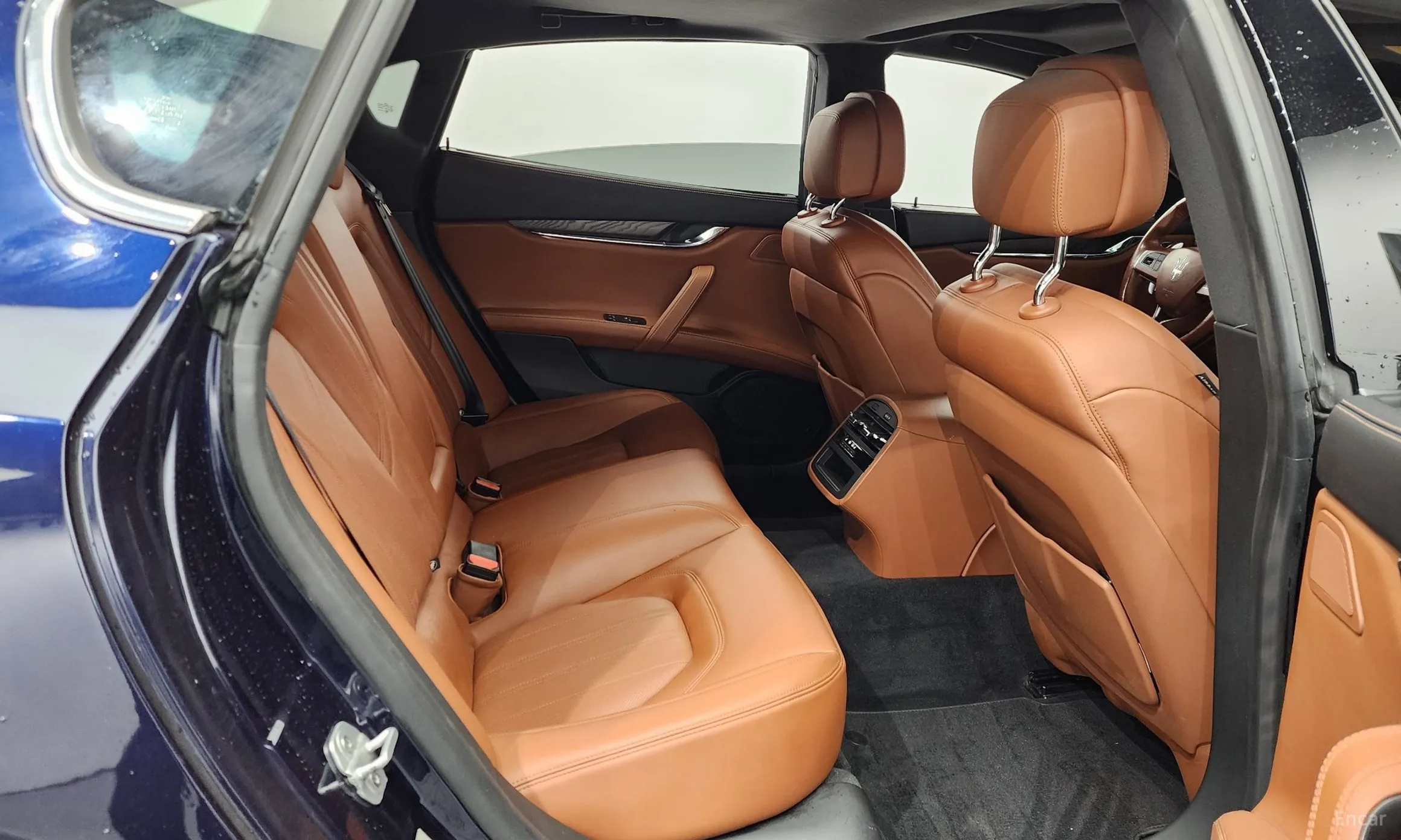 Maserati Quattroporte превью 12
