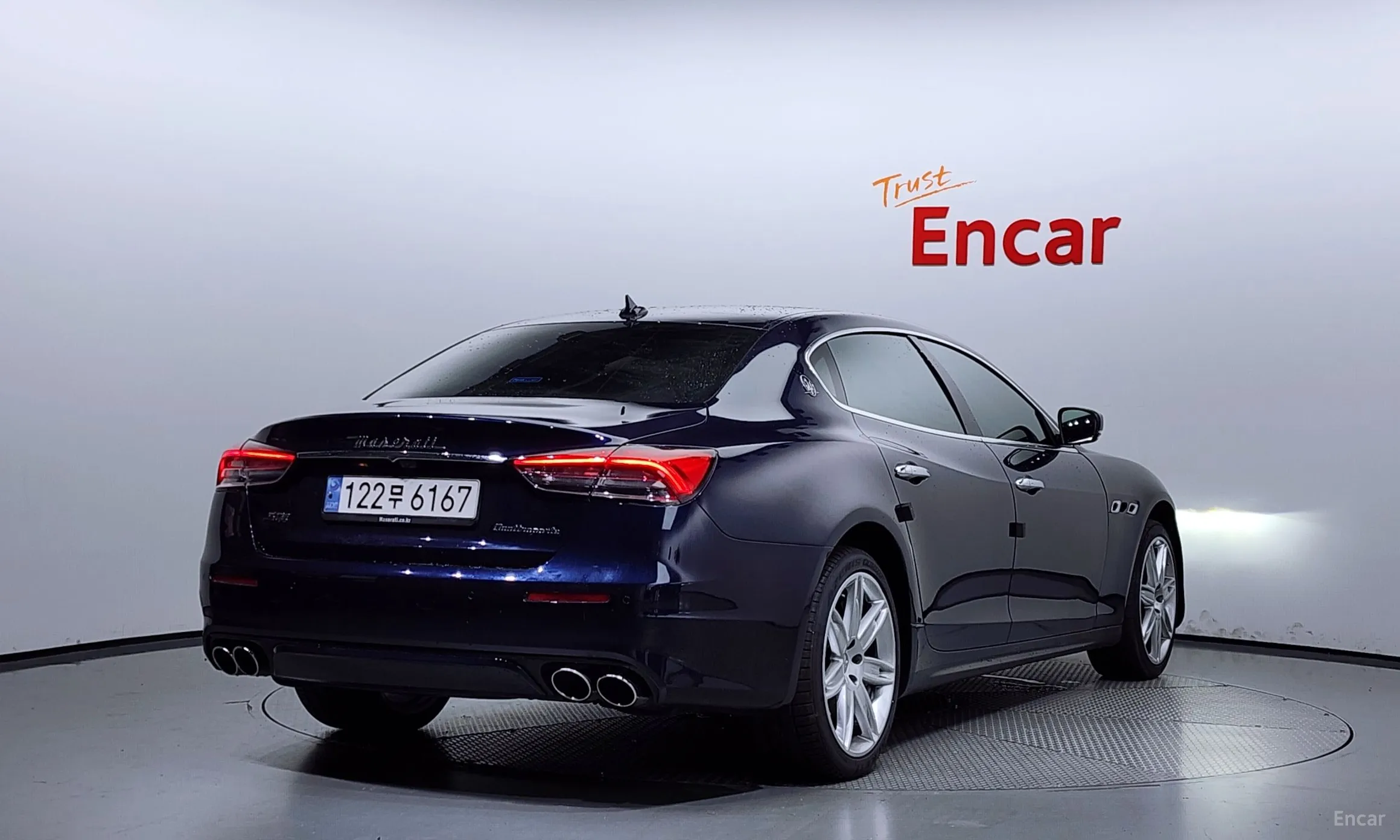 Maserati Quattroporte превью 2