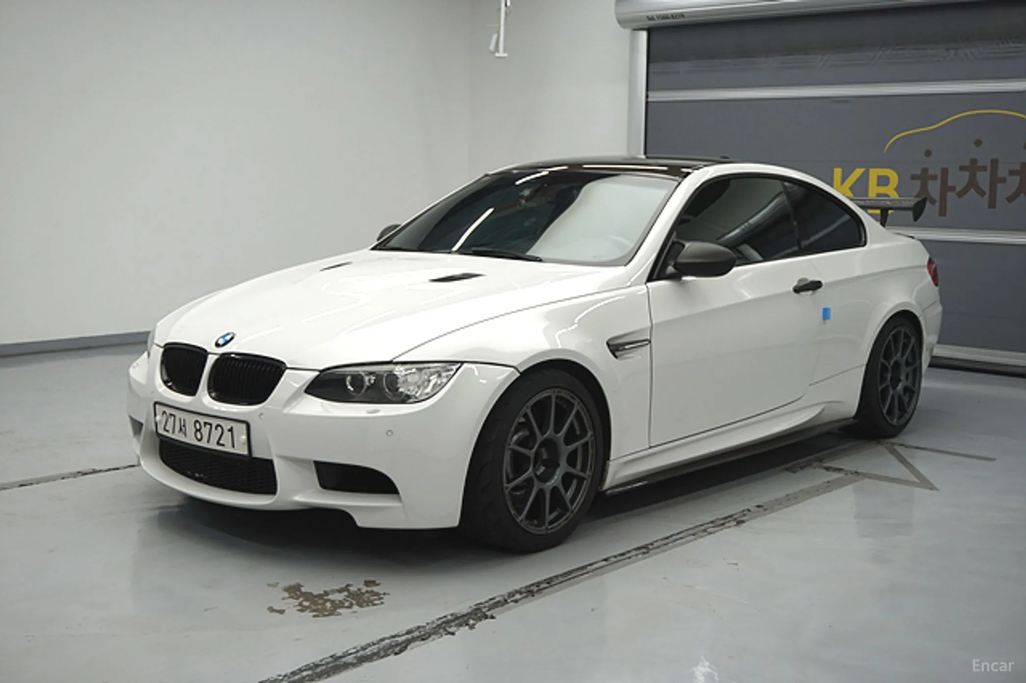 BMW M3 (E90)