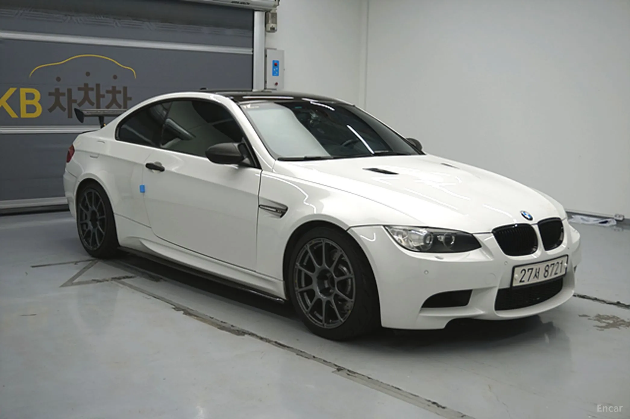 BMW M3 (E90) превью 3