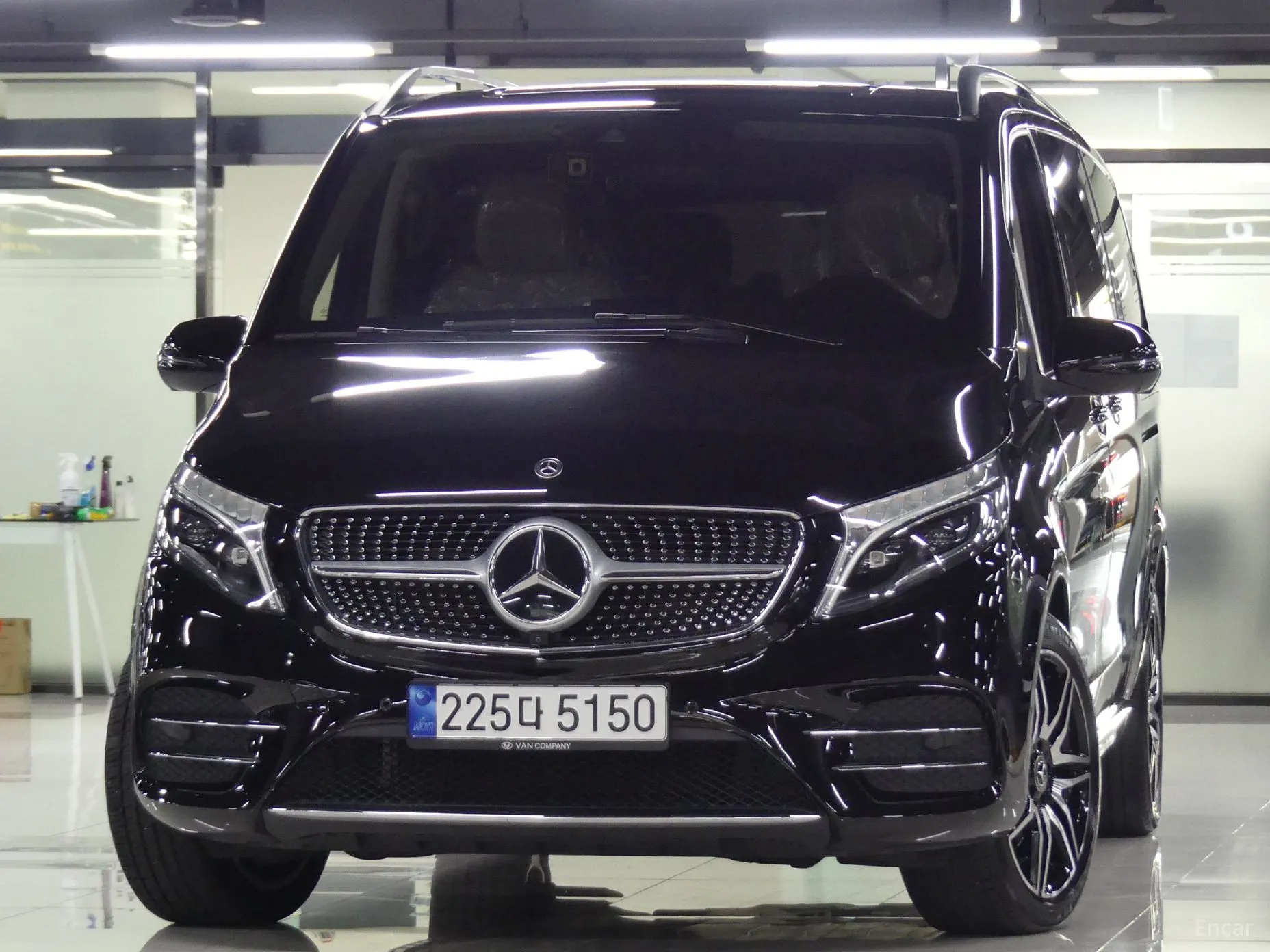 Mercedes Benz V-Class