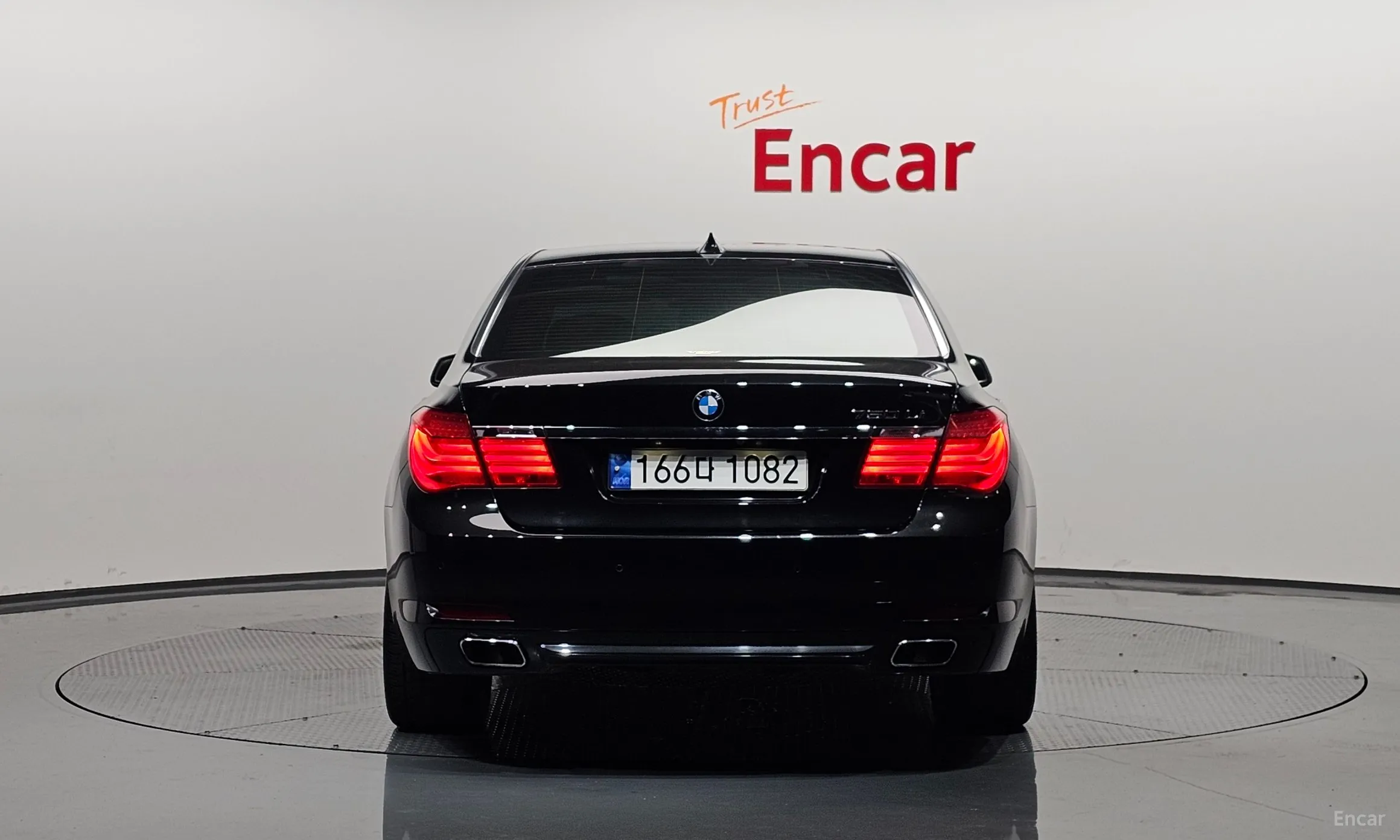 BMW 7 Series (F01) превью 3