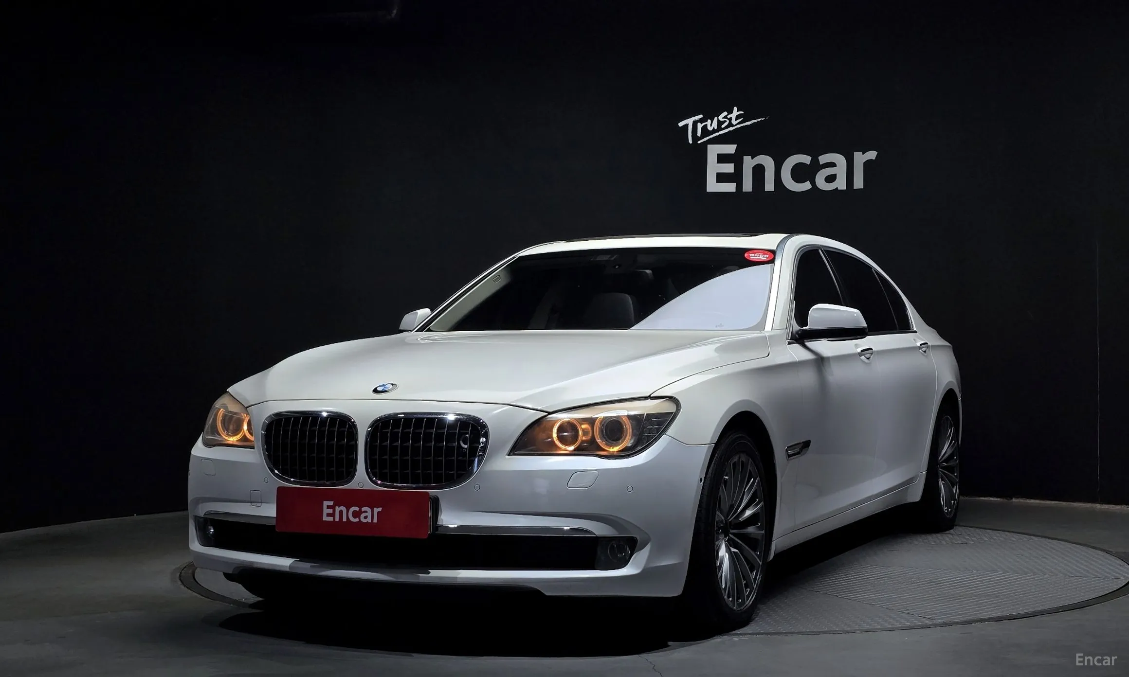 BMW 7 Series (F01)