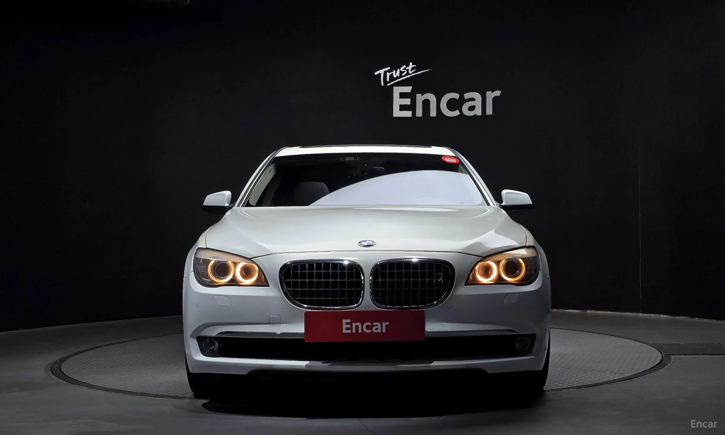 BMW 7 Series (F01)