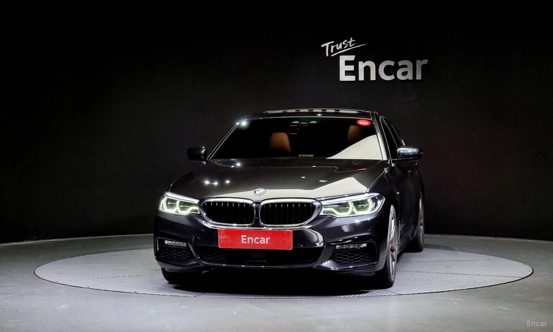BMW 5 Series (G30) превью 2