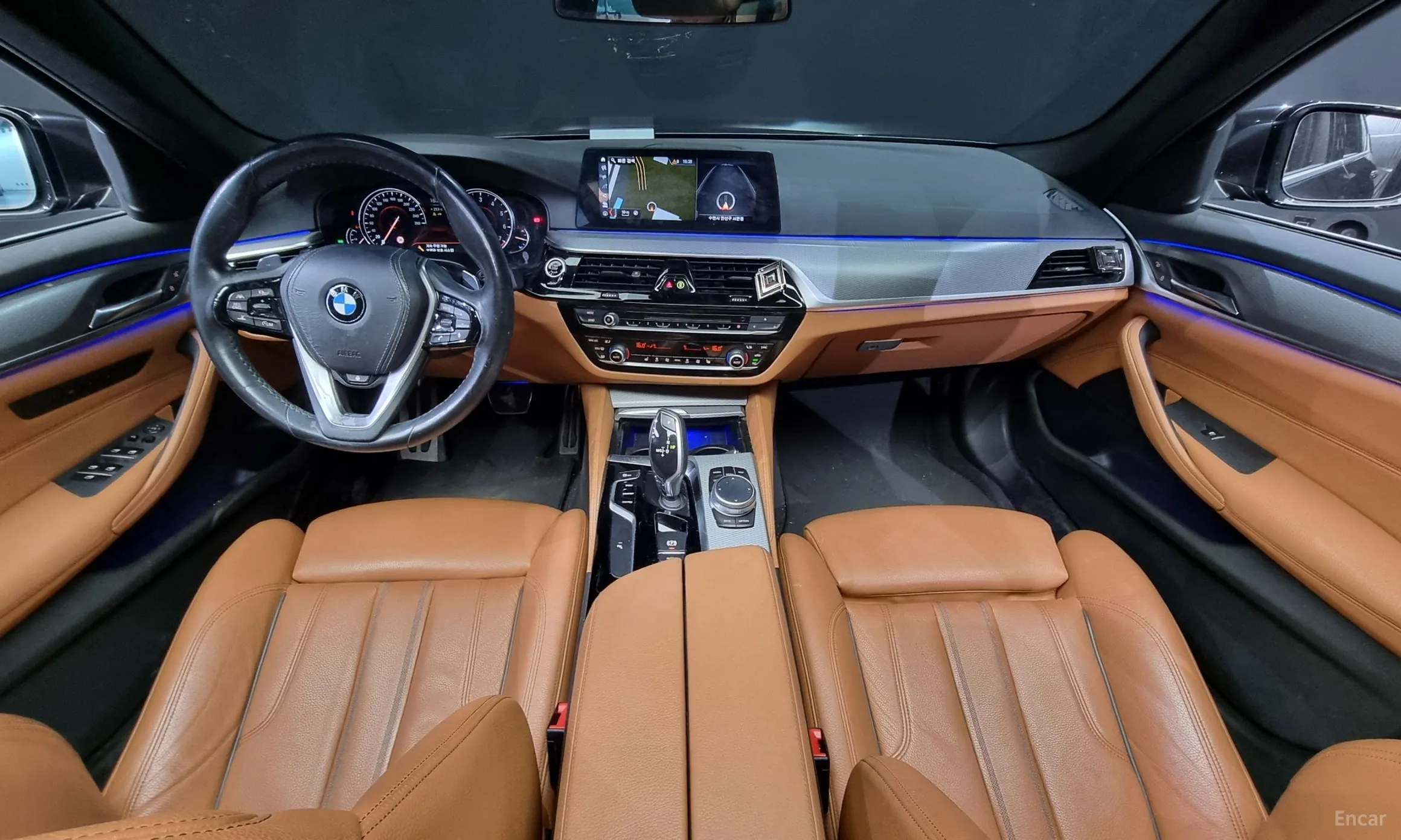 BMW 5 Series (G30) превью 4