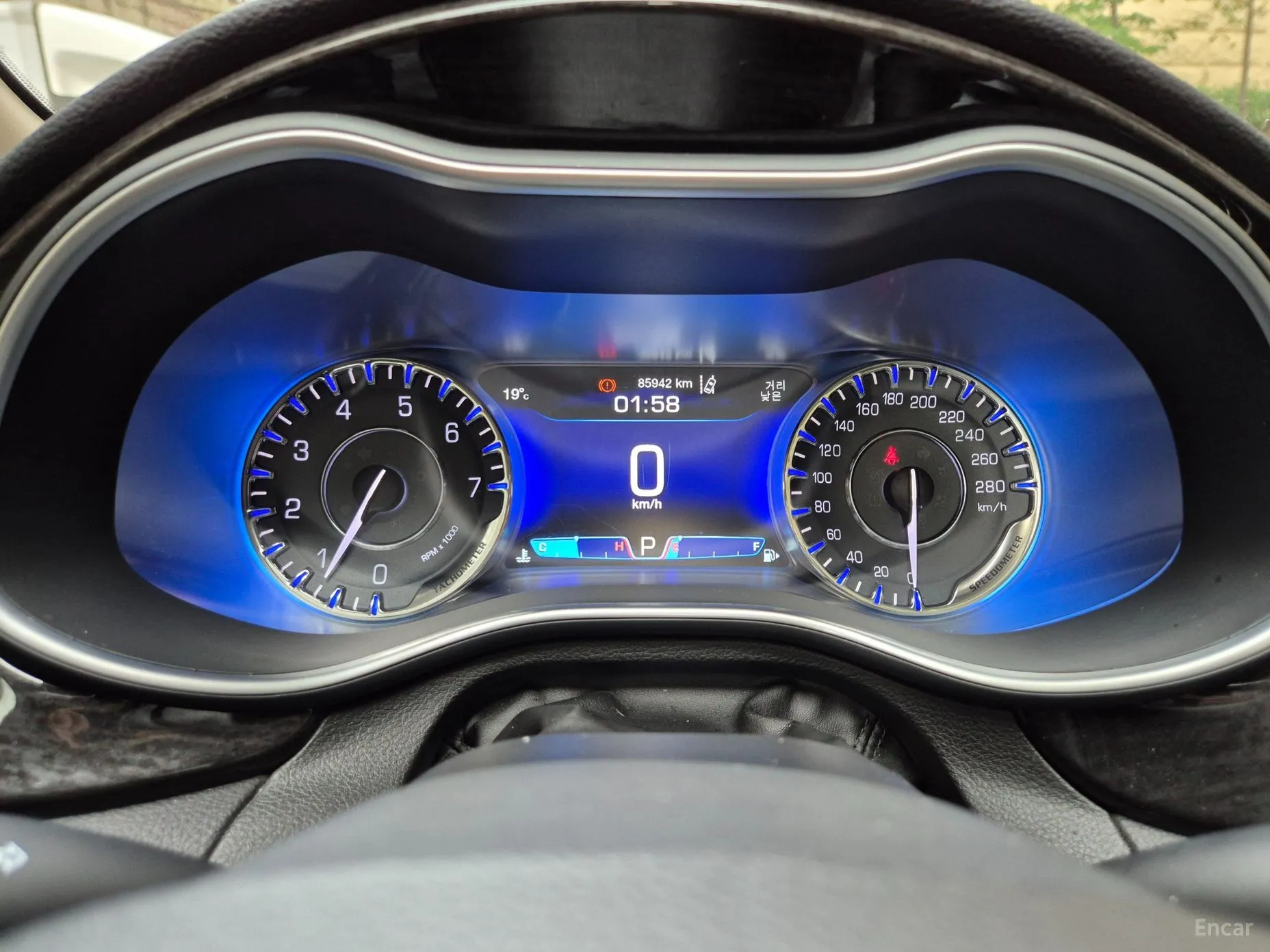 Chrysler 200 Second generation превью 12
