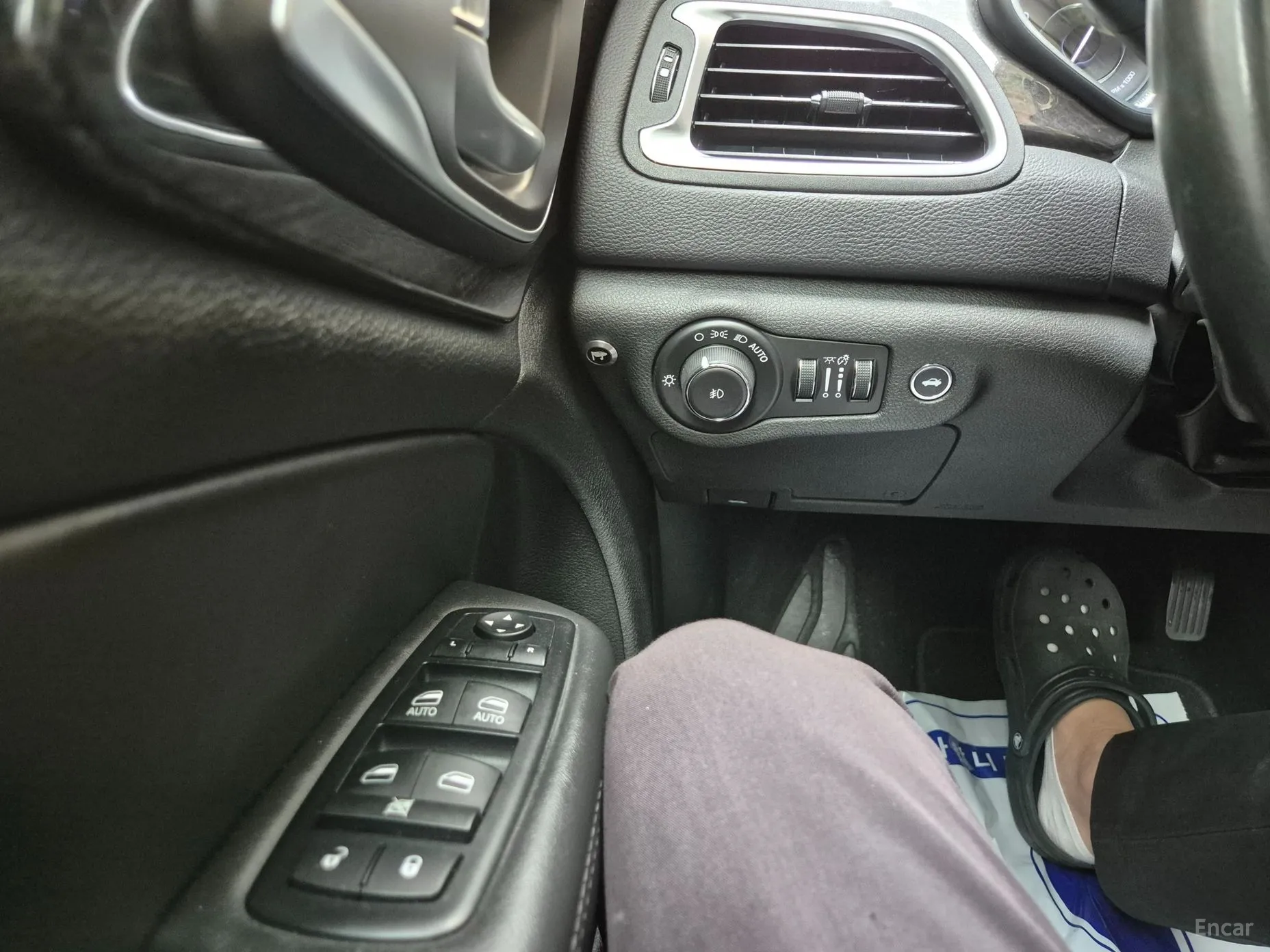 Chrysler 200 Second generation превью 15