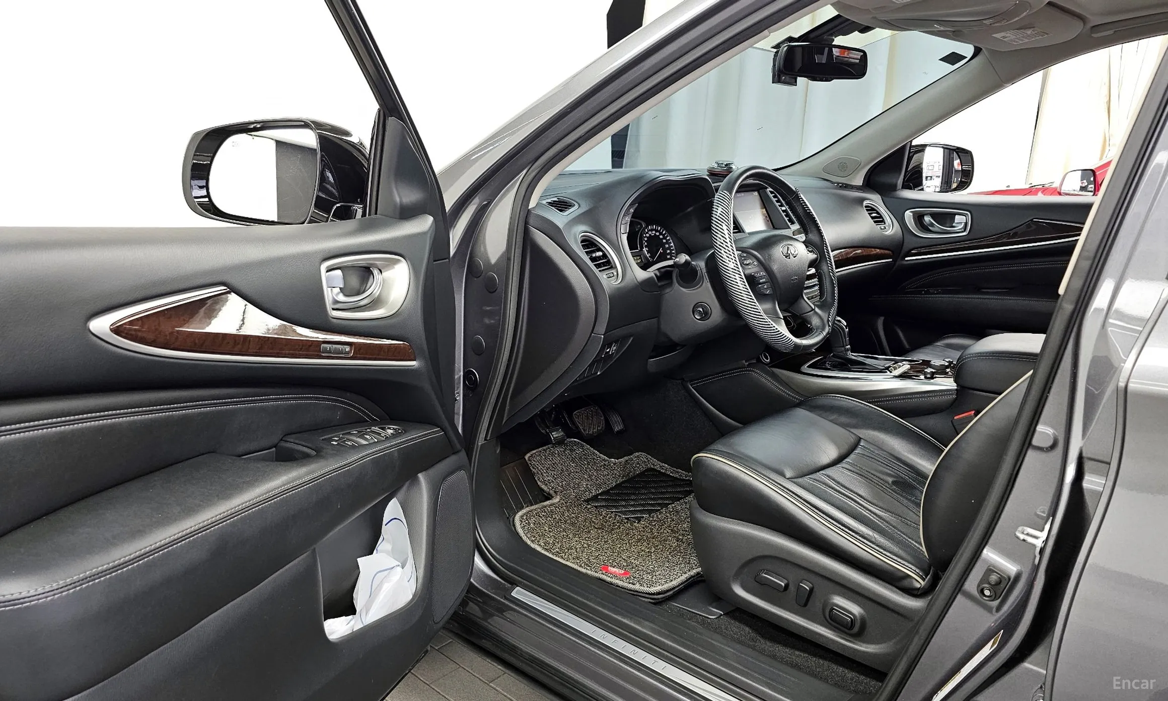 Infiniti QX60 превью 10