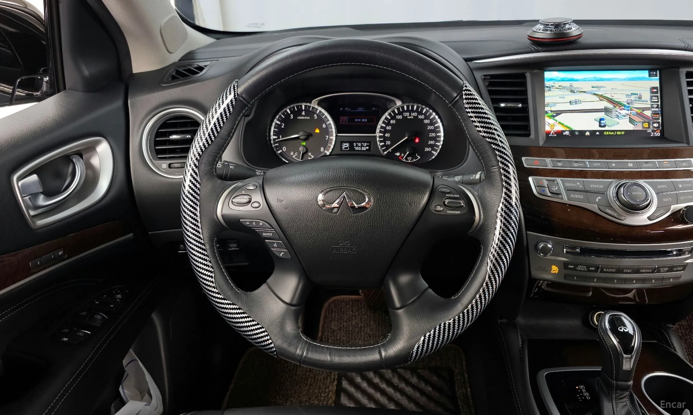 Infiniti QX60 превью 13