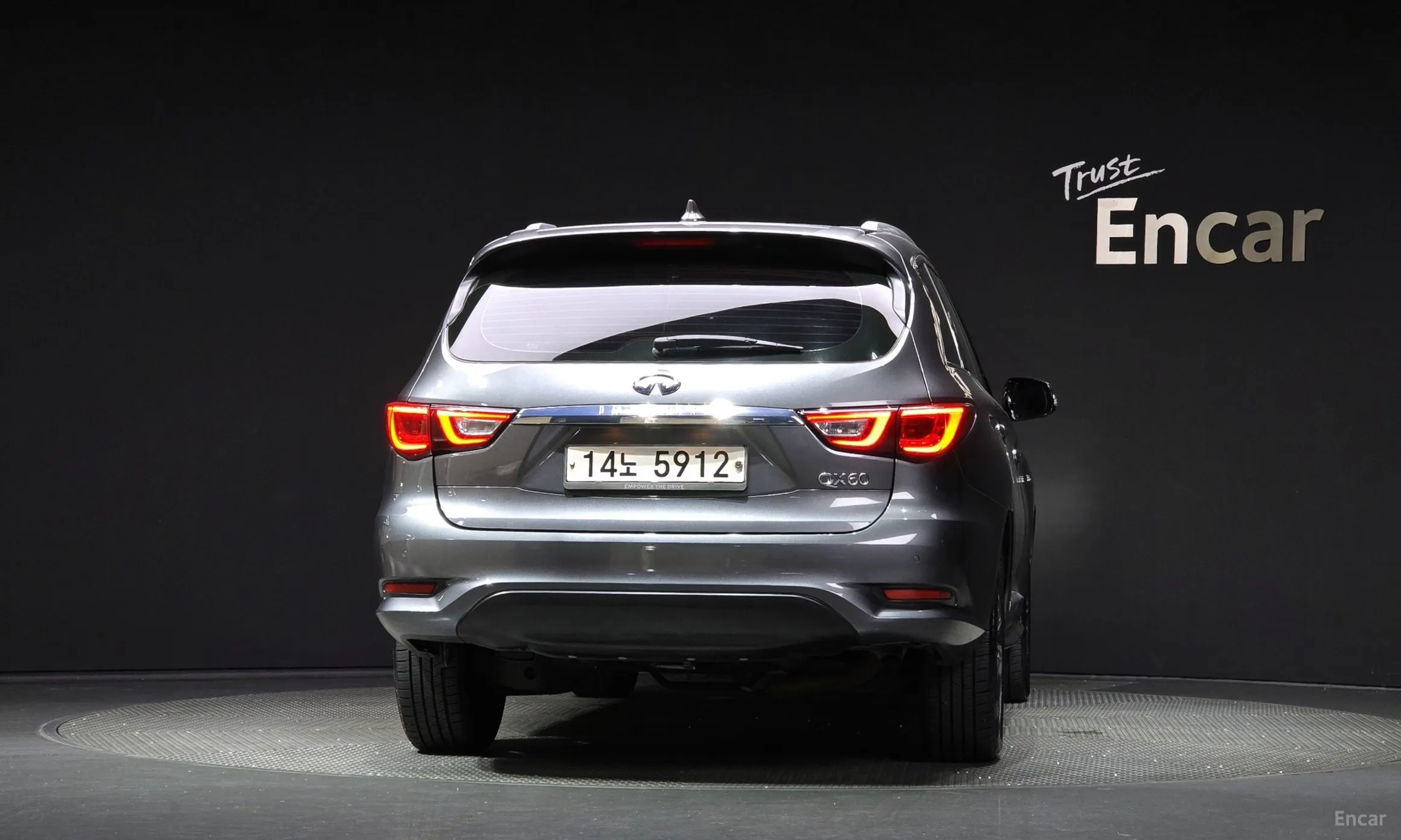 Infiniti QX60 превью 4