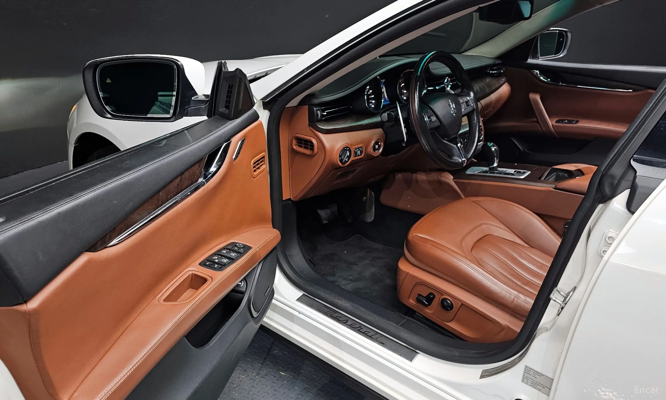 Maserati Quattroporte превью 11