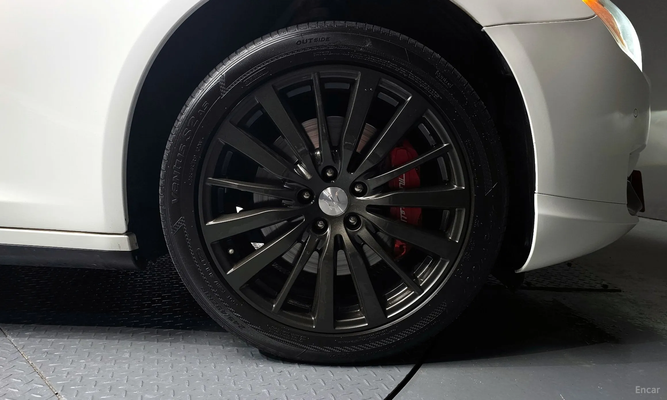 Maserati Quattroporte превью 5