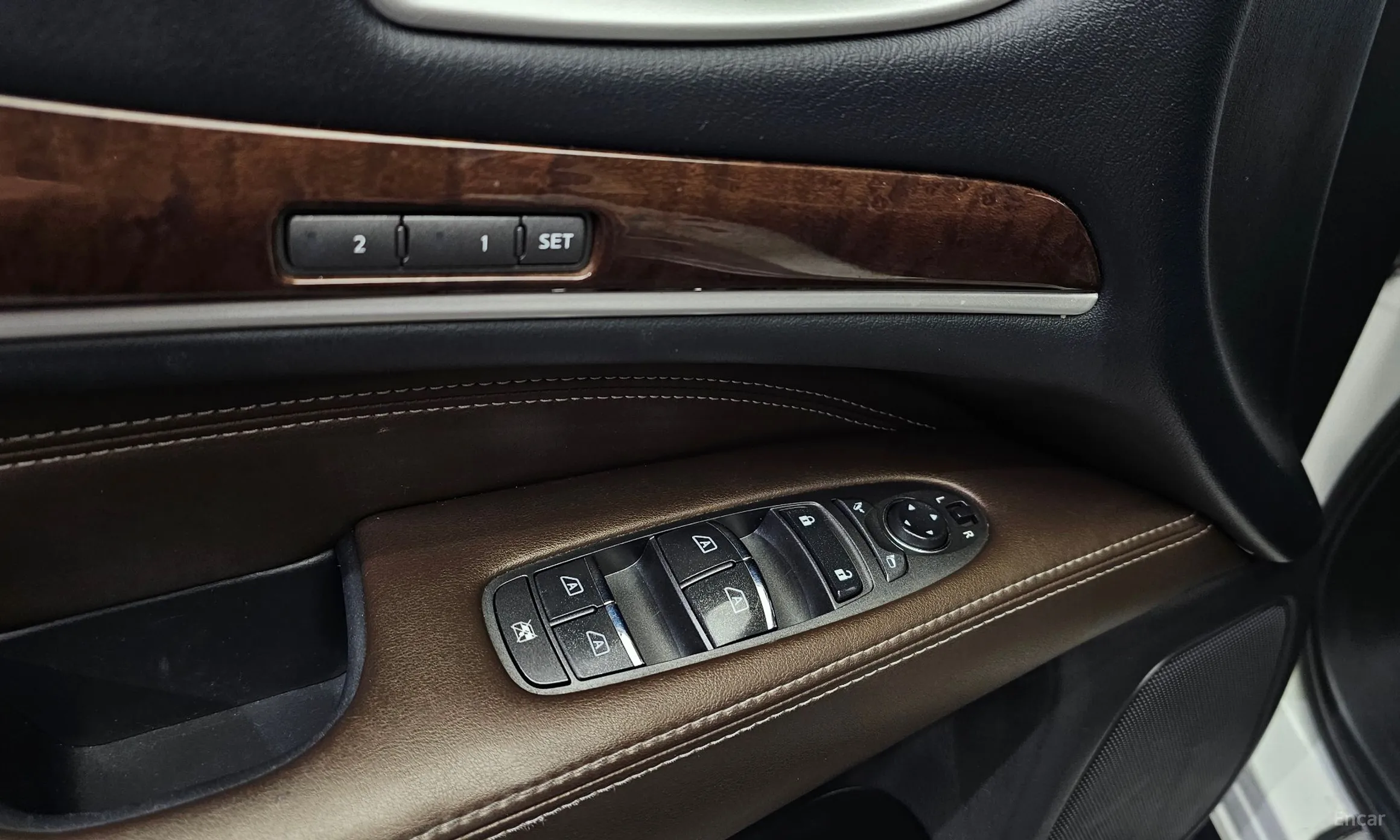 Infiniti QX60 превью 16