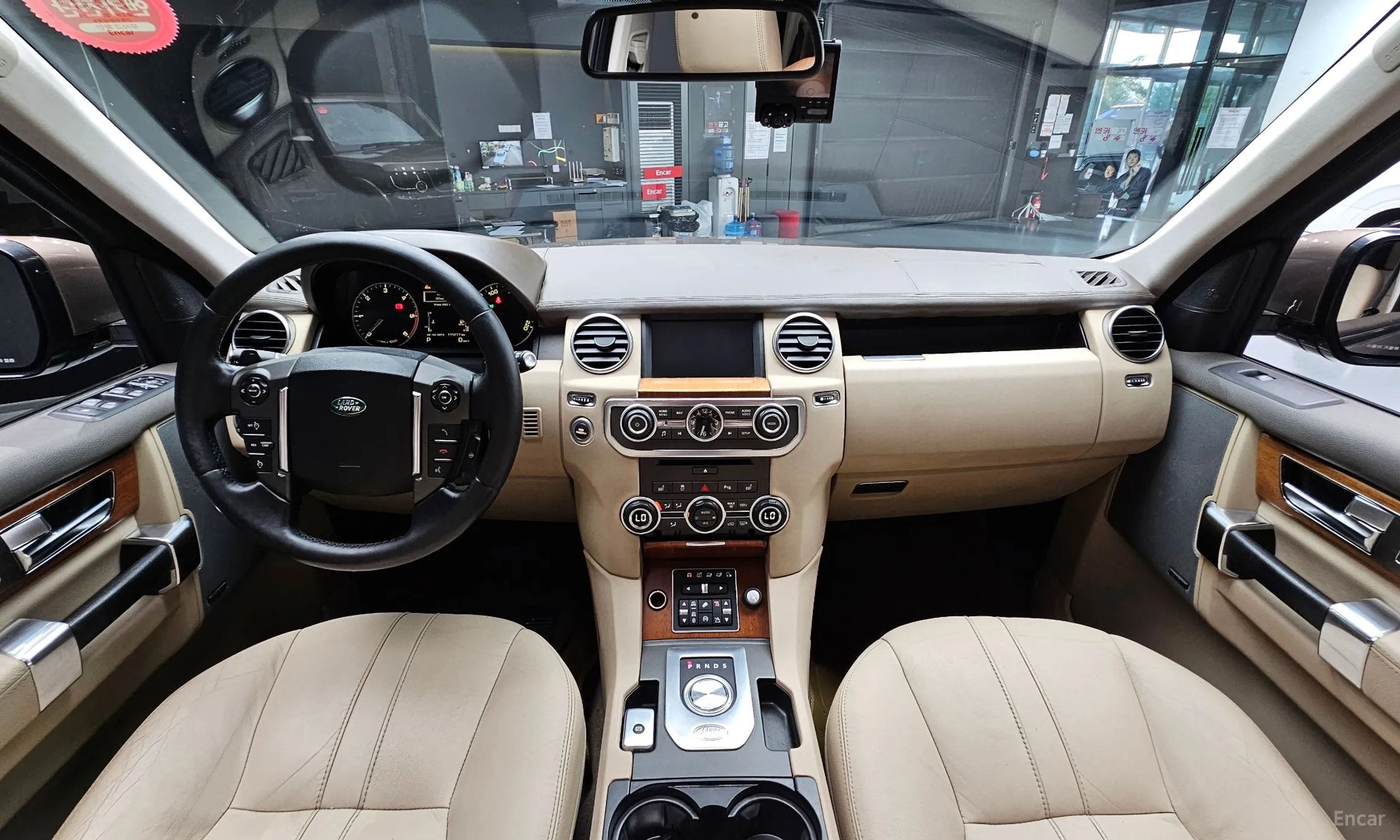 Land Rover Discovery 4 превью 4