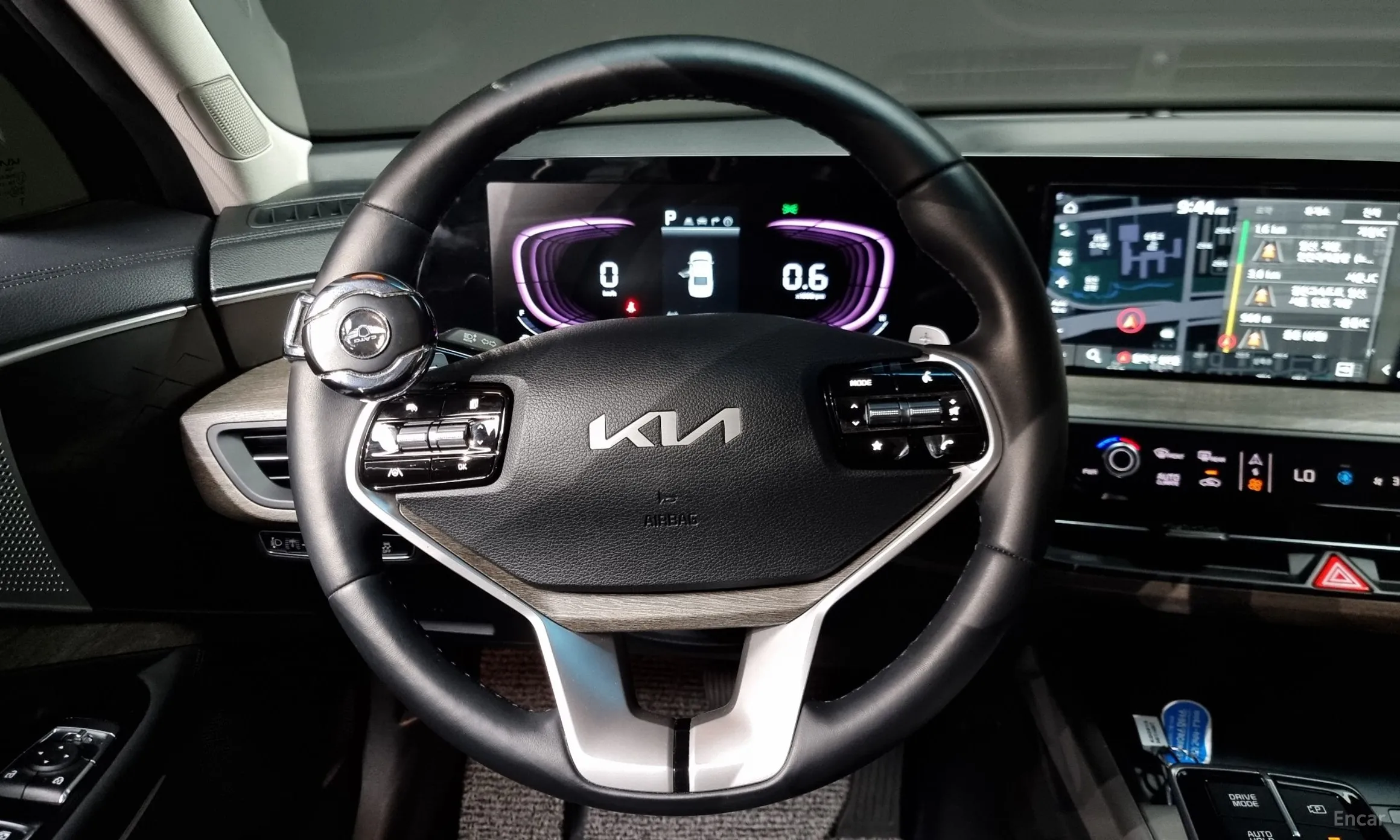Kia K8 превью 13
