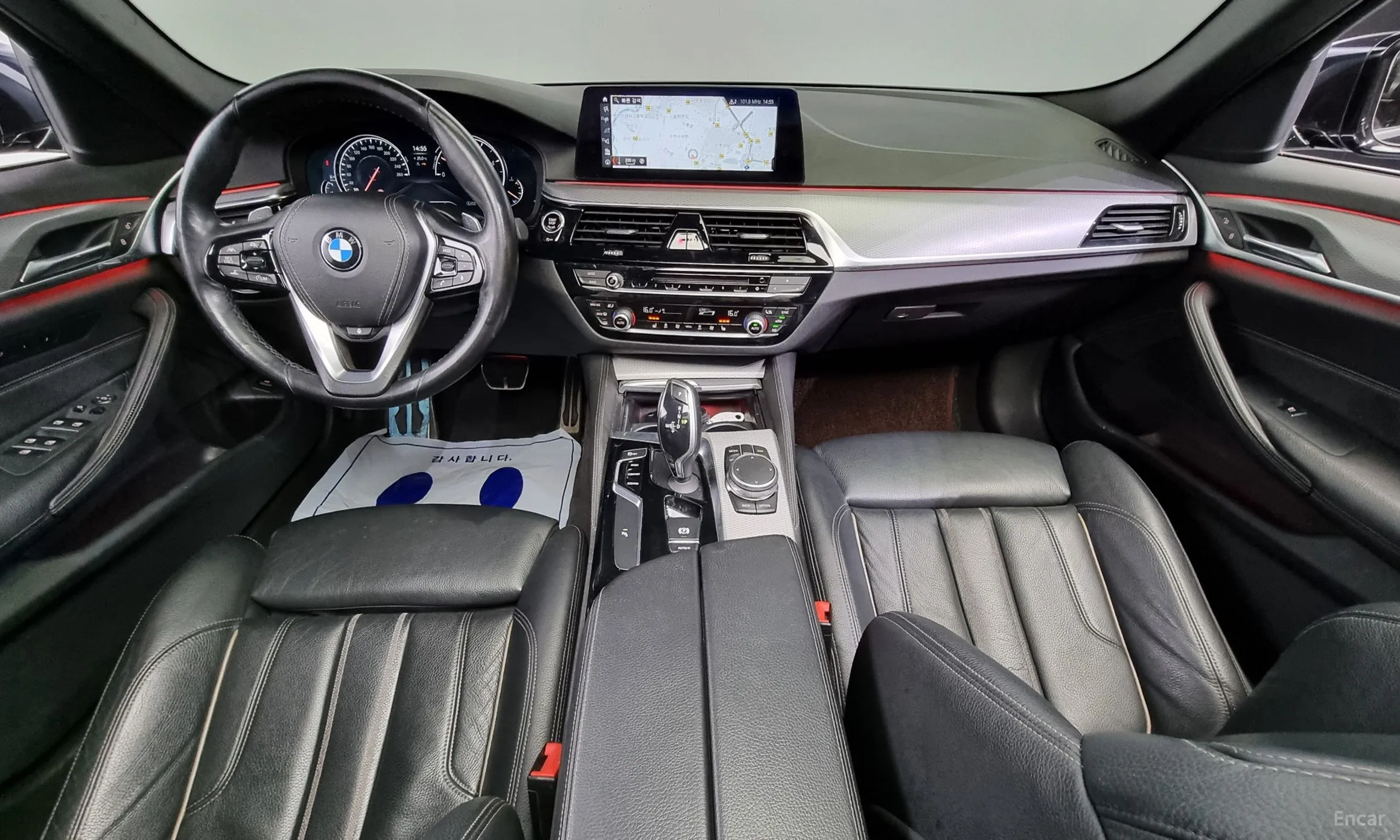 BMW 5 Series (G30) превью 4