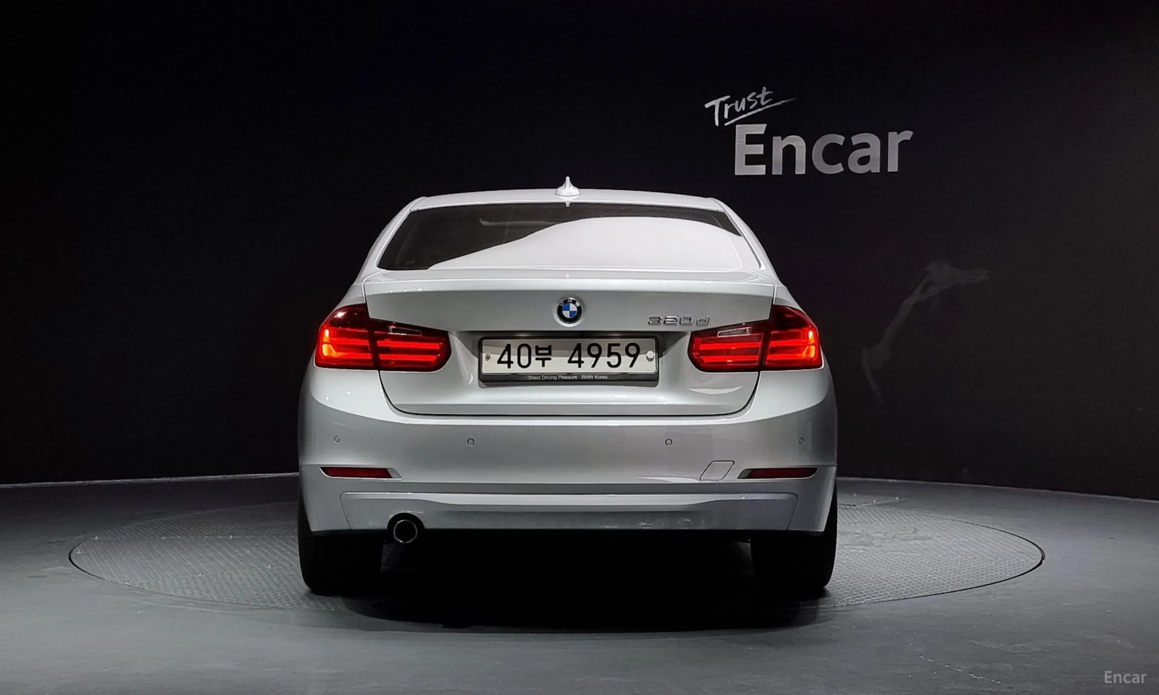 BMW 3 Series (F30) превью 3