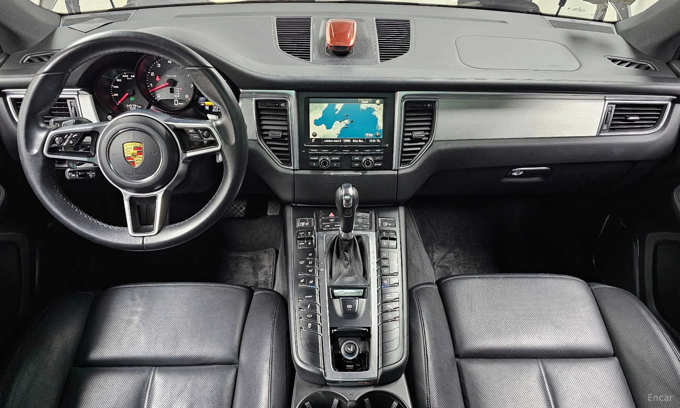 Porsche Macan превью 4