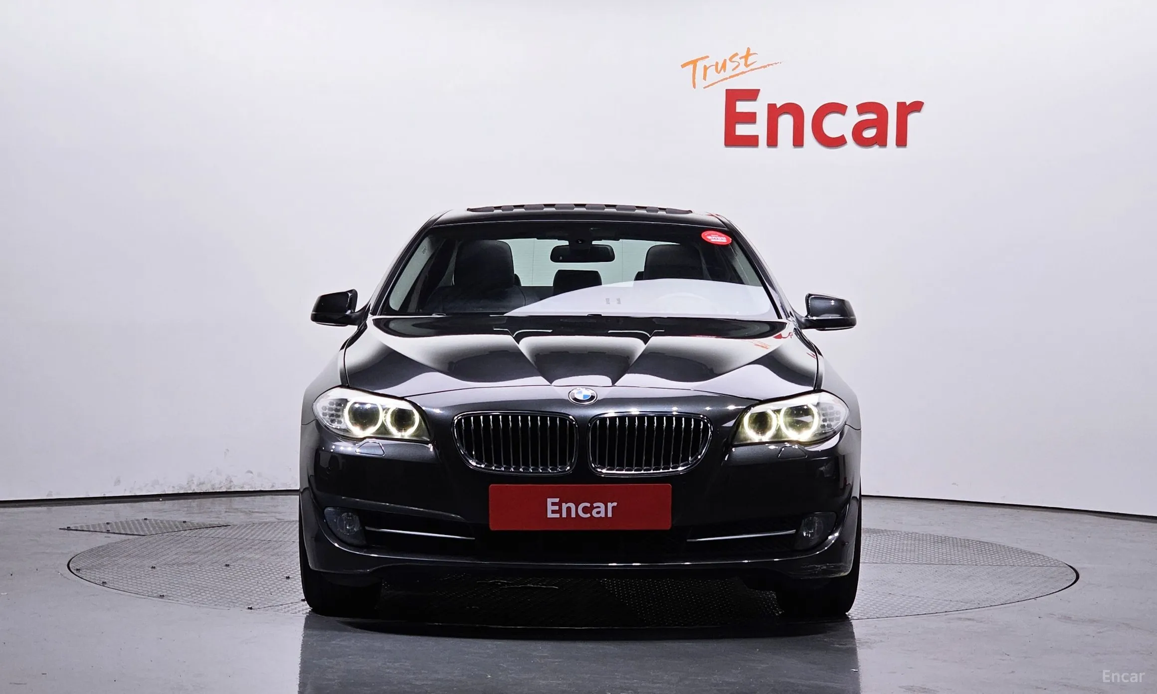 BMW 5 Series (F10) превью 2