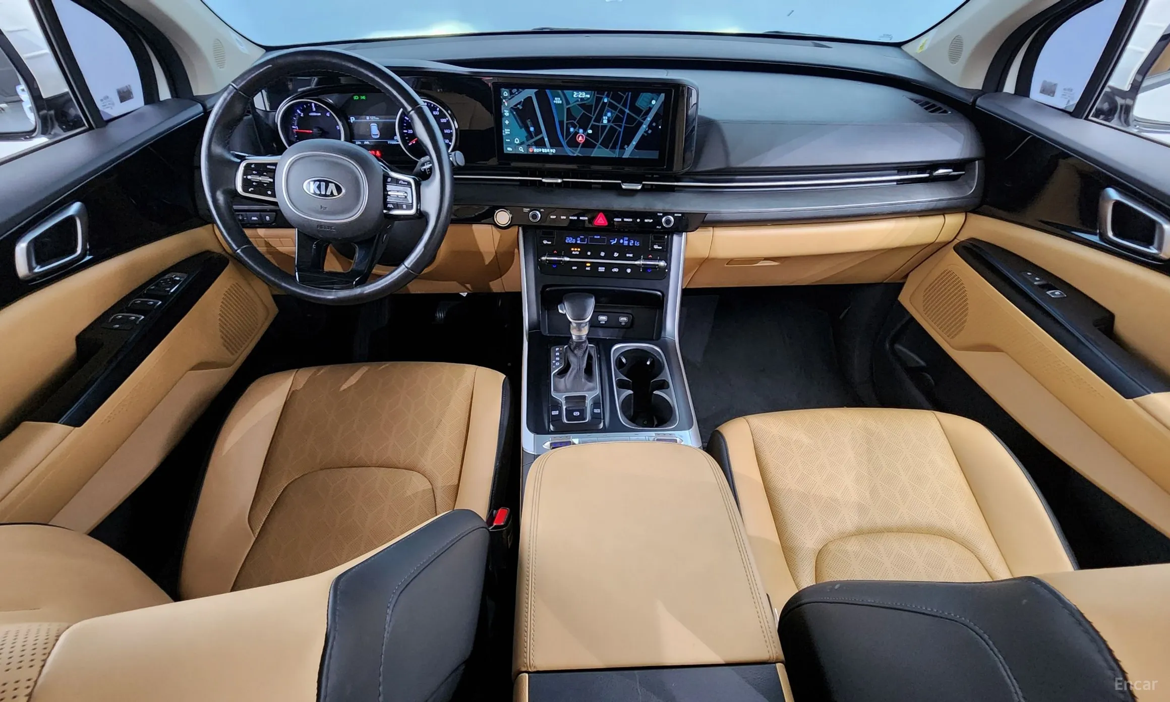 Kia Carnival Gen 4 превью 4