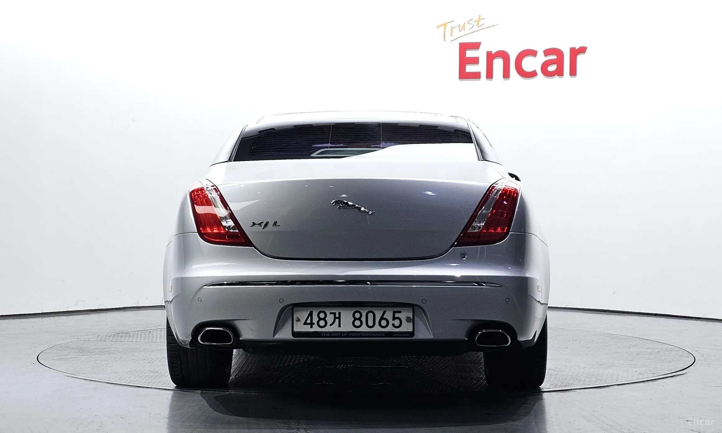 Jaguar All New XJ превью 4