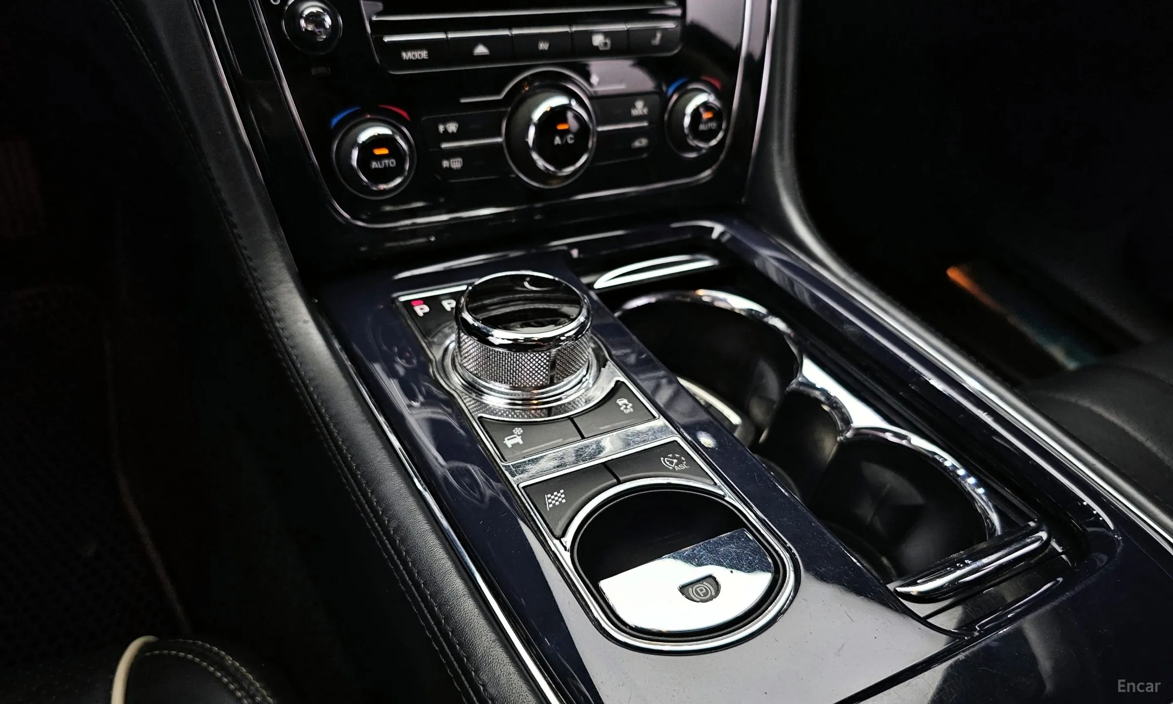 Jaguar All New XJ превью 9