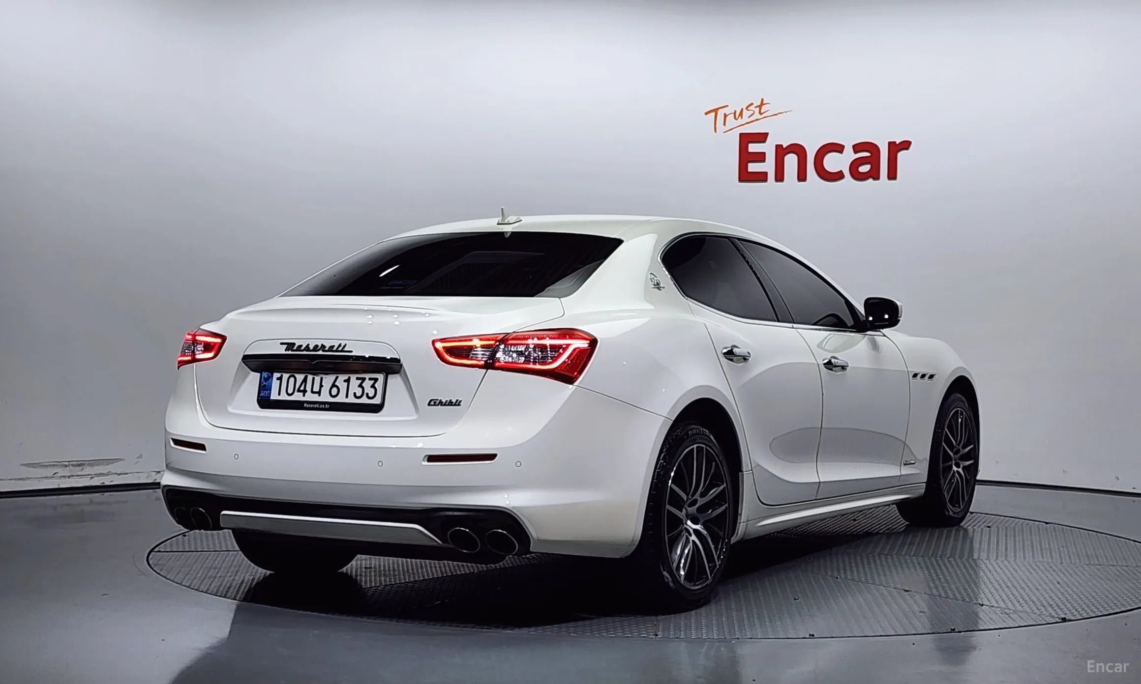 Maserati Ghibli превью 2