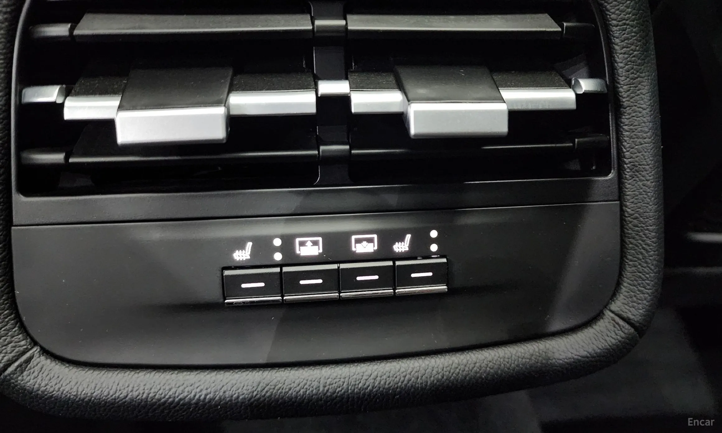 Maserati Ghibli превью 19