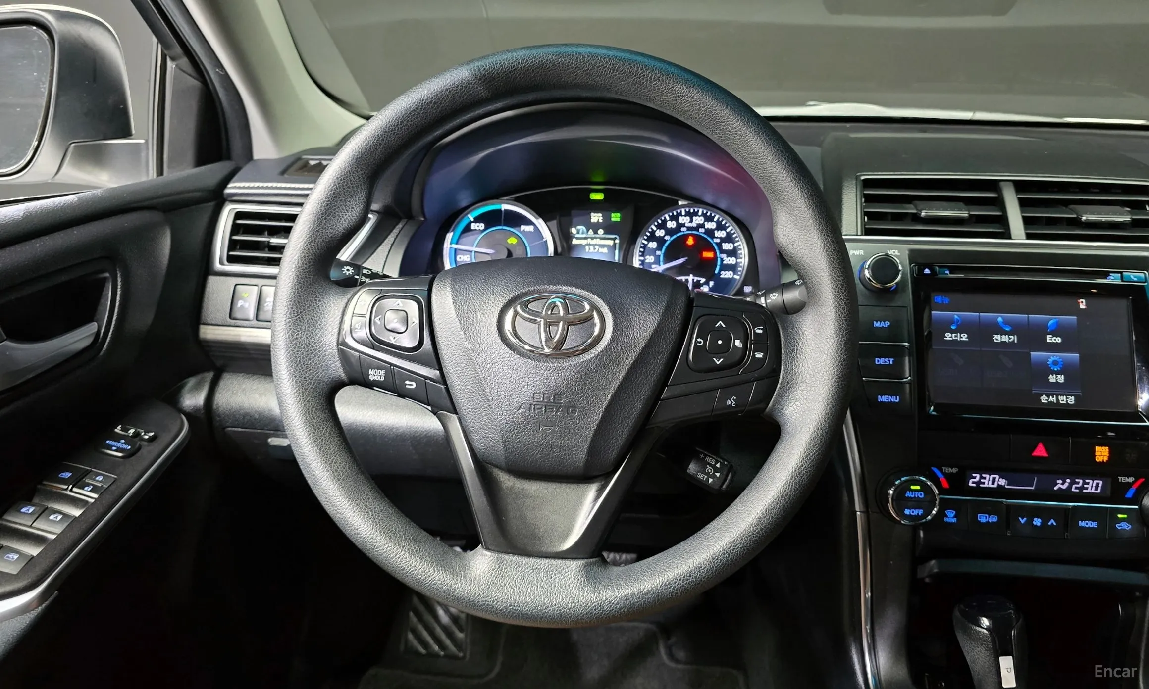 Toyota New Camry превью 13