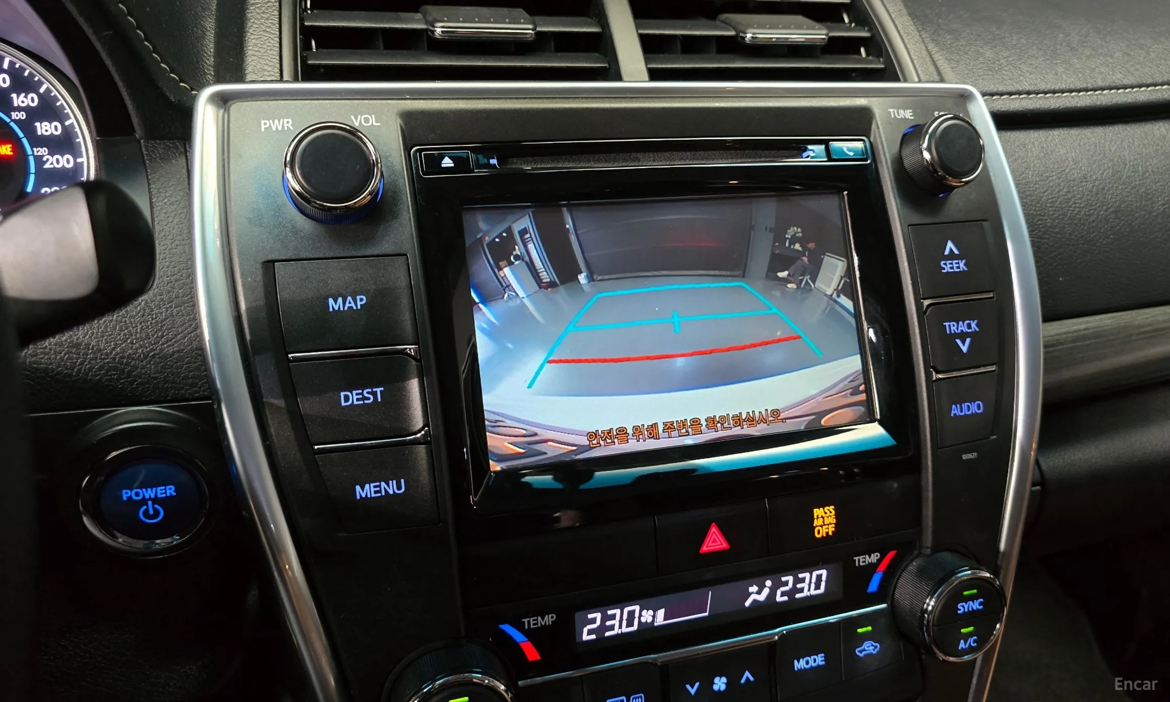 Toyota New Camry превью 15