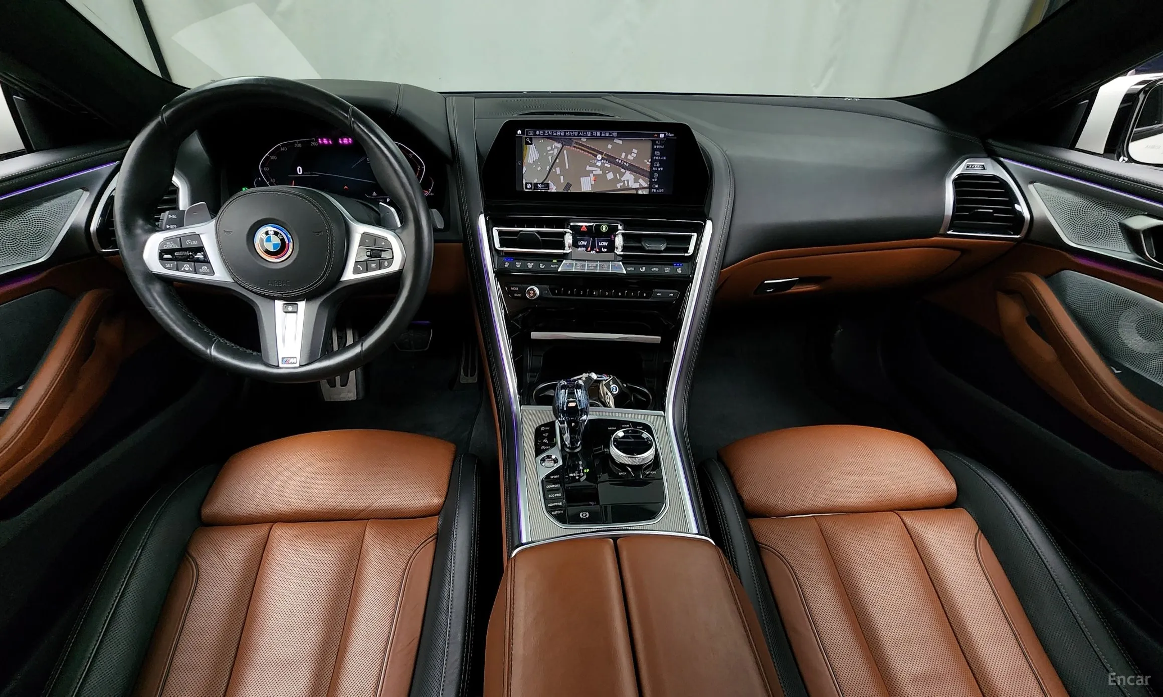 BMW 8-series (G15) превью 4