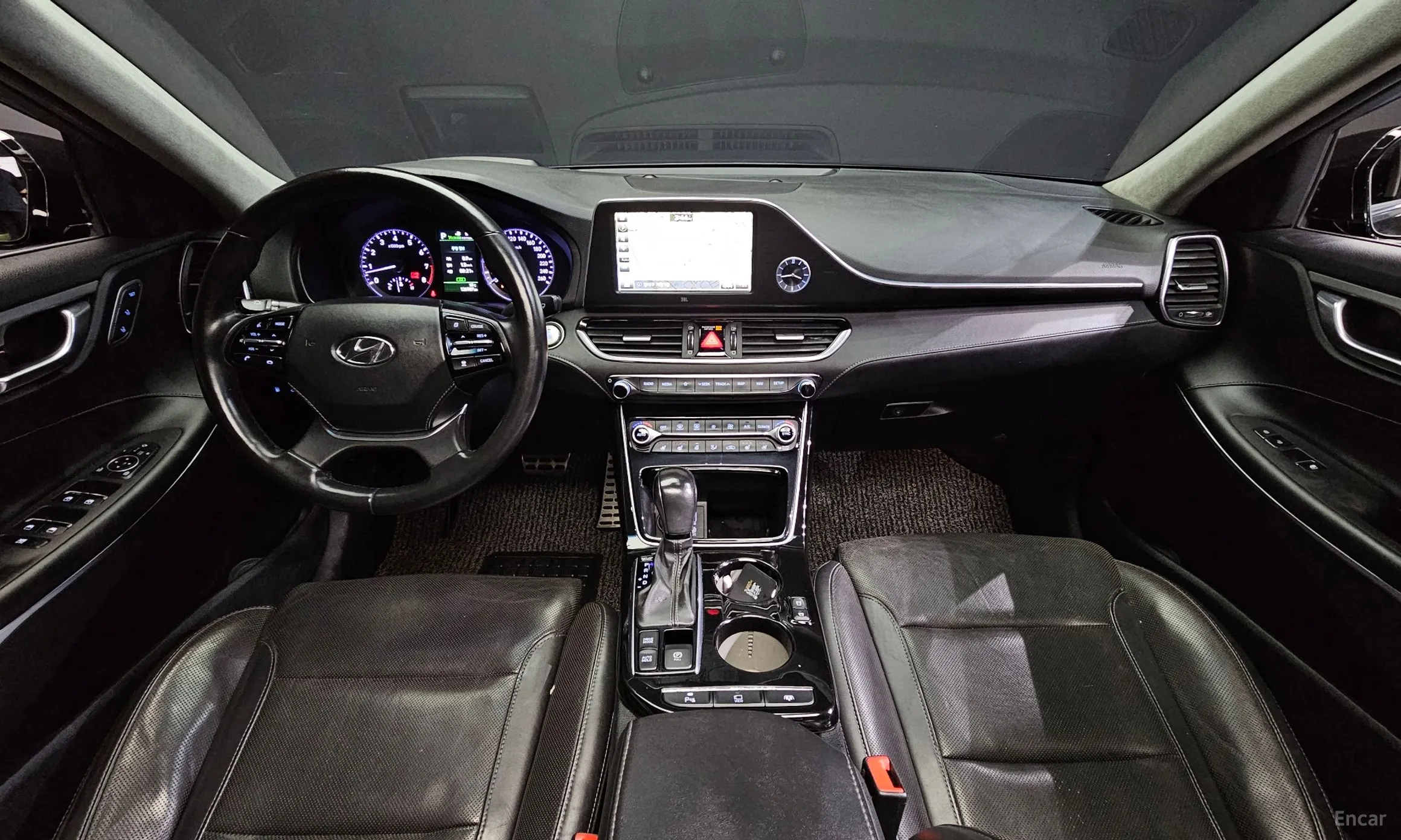 Hyundai Grandeur IG превью 4
