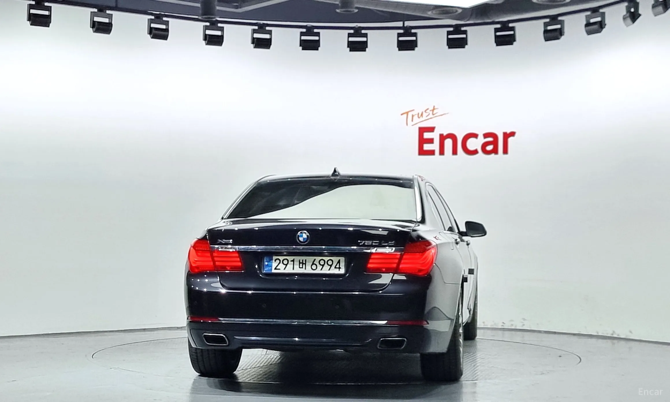 BMW 7 Series (F01) превью 3