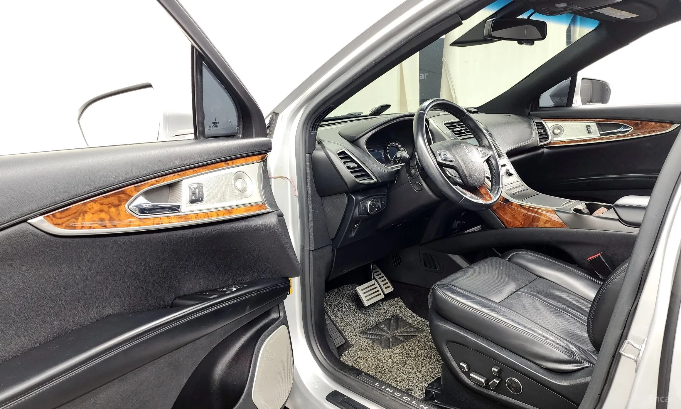 Lincoln MKX 2nd Generation превью 10